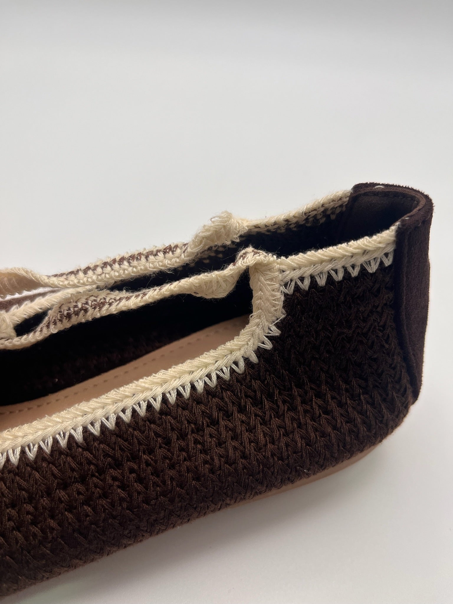 Sapatilhas Rasas Stephan Paris Tipo Alpergata Mulher Castanho Escuro Brown; Sapatos de Atar no Tornozelo bege Estilo Casual em Tecido Entrançado Camurça Confortáveis