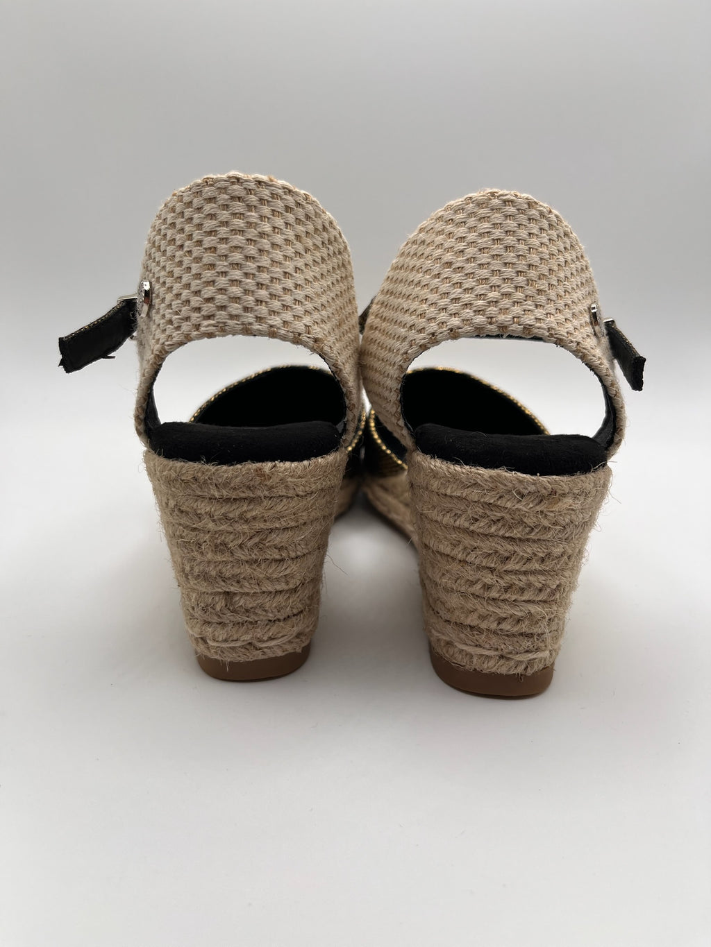 Alpargatas Espadrilles Femininas Xti com Cunha de Corda Dourada Negro; Sandálias de Salto de Mulher com Plataforma e Fivela Calçado de Verão Confortável Casual