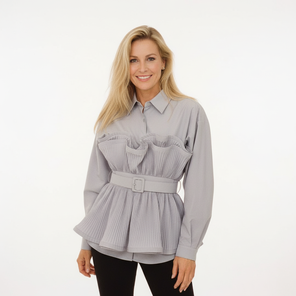 CAMISA CINZA MANGA CUMPRIDA BABADO A SIMÉTRICO CINTO FIVELA QUADRADA CINZA