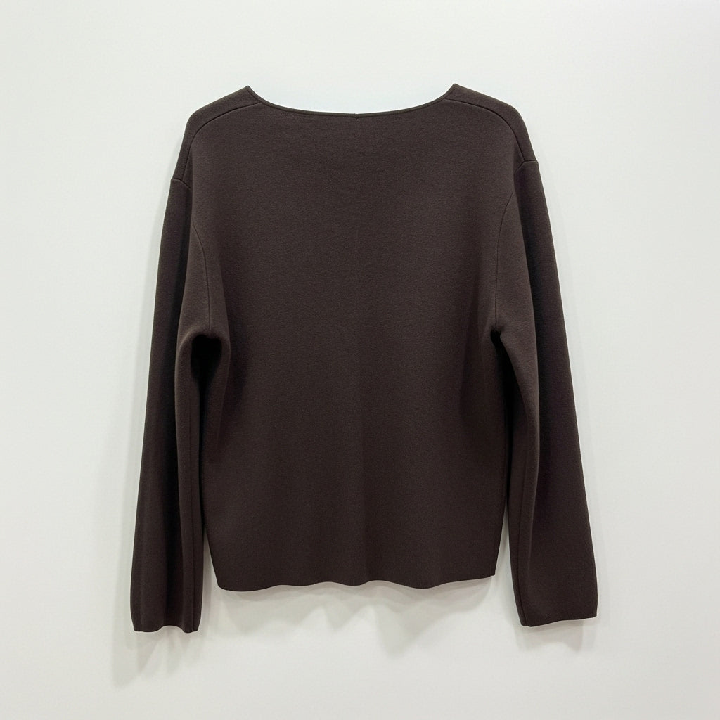 CAMISOLA VINCEOTTO CASTANHO ESCURO DECOTE EM BICO MANGA CUMPRIDA BOLSO DUPLO FRONTAL