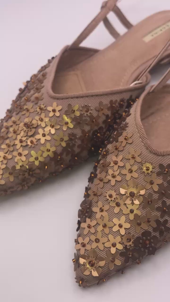 Sandálias Rasas Femininas Corina Com Brilho E Pedraria Flor Slingback Pontiaguda Sapatos Elegantes De Festa Cor Bege Bronze Tiras Ajustáveis Calçado Confortável Senhora