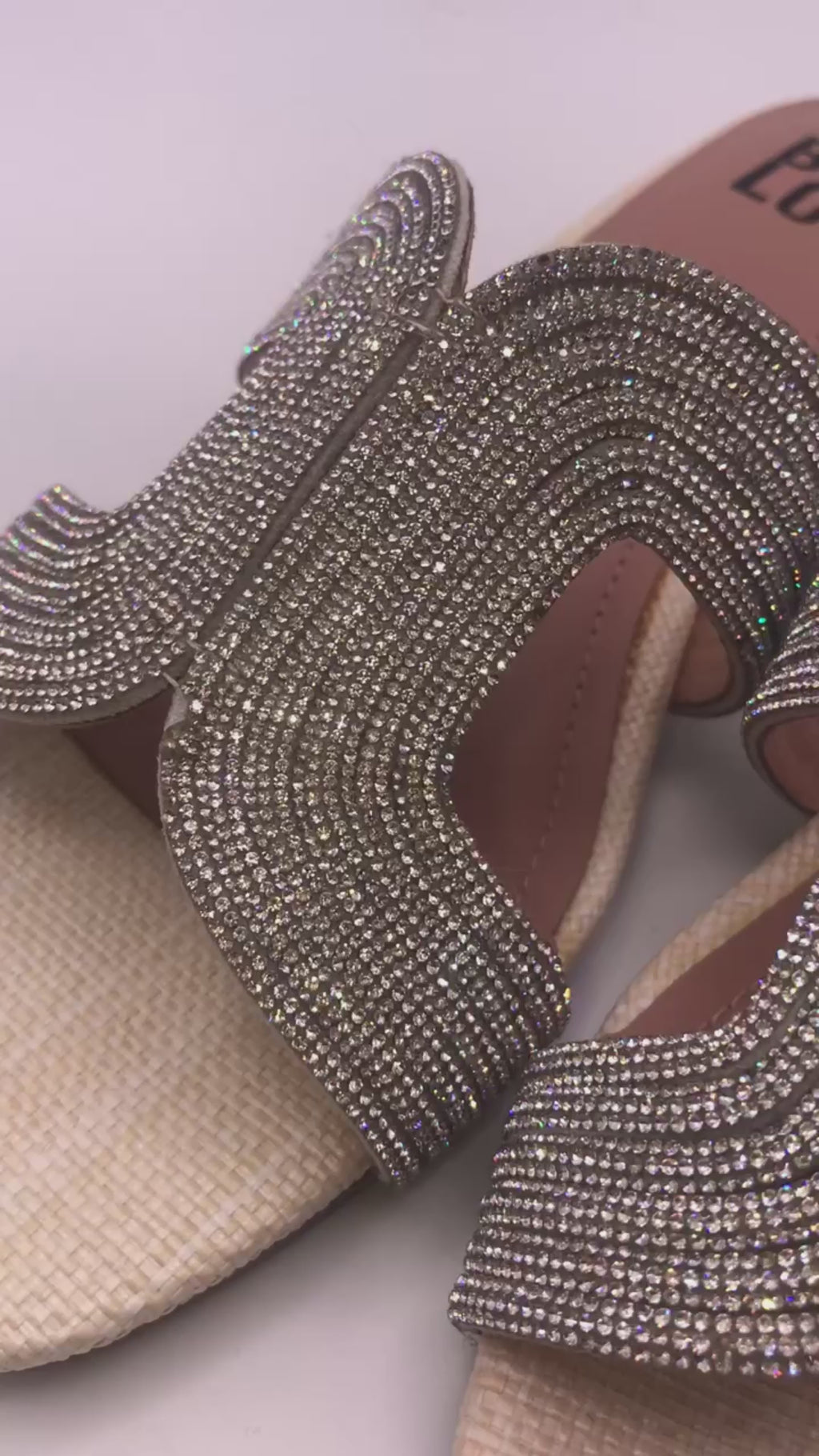 CHINELO SANDÁLIA BIBI LOU BRILHO COURO CREME