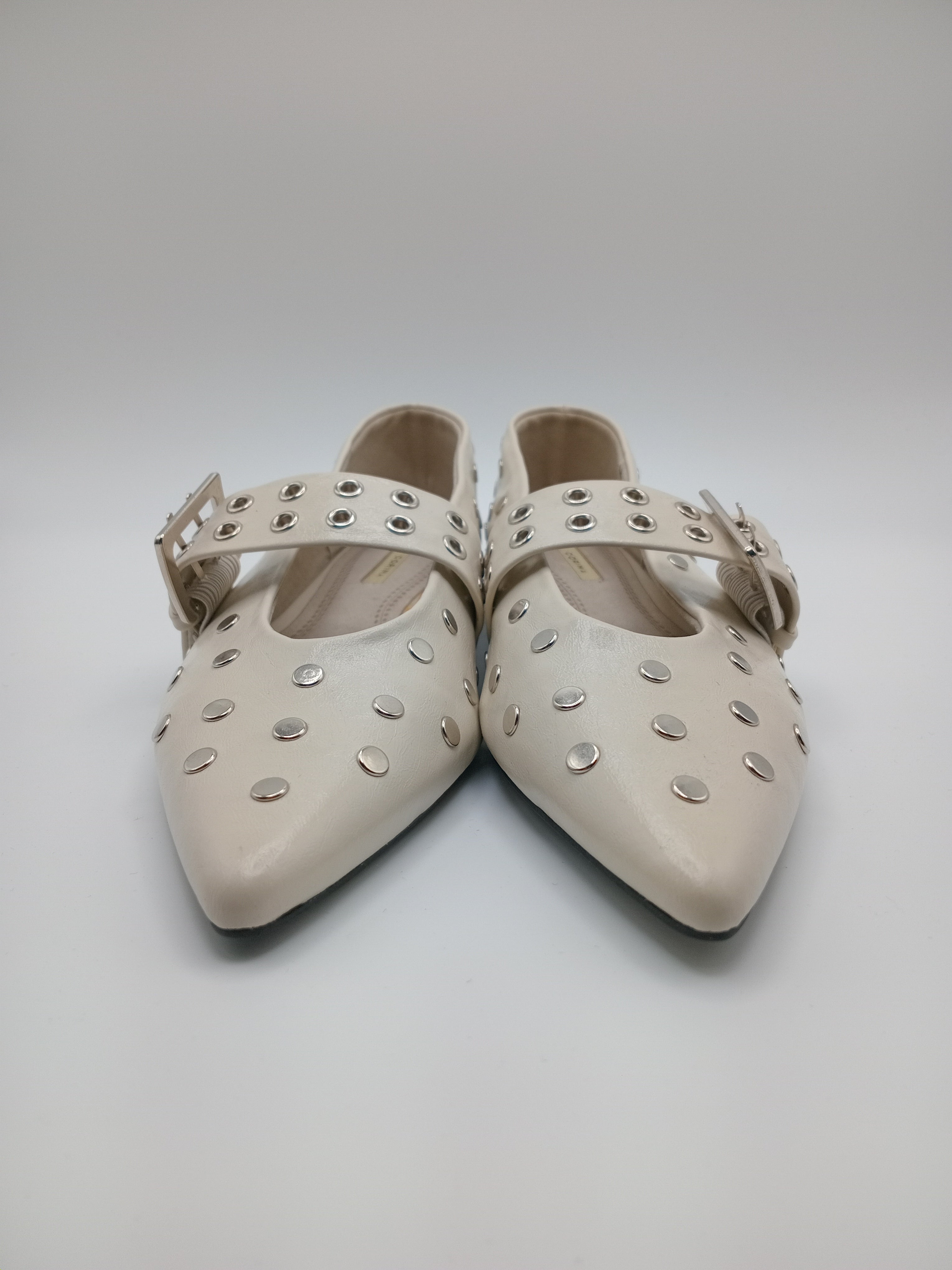 SABRINA MARY JANE CORINA CREME ECO PELE TIRA TAXAS CÍRCULOS ARGOLAS BICUDO