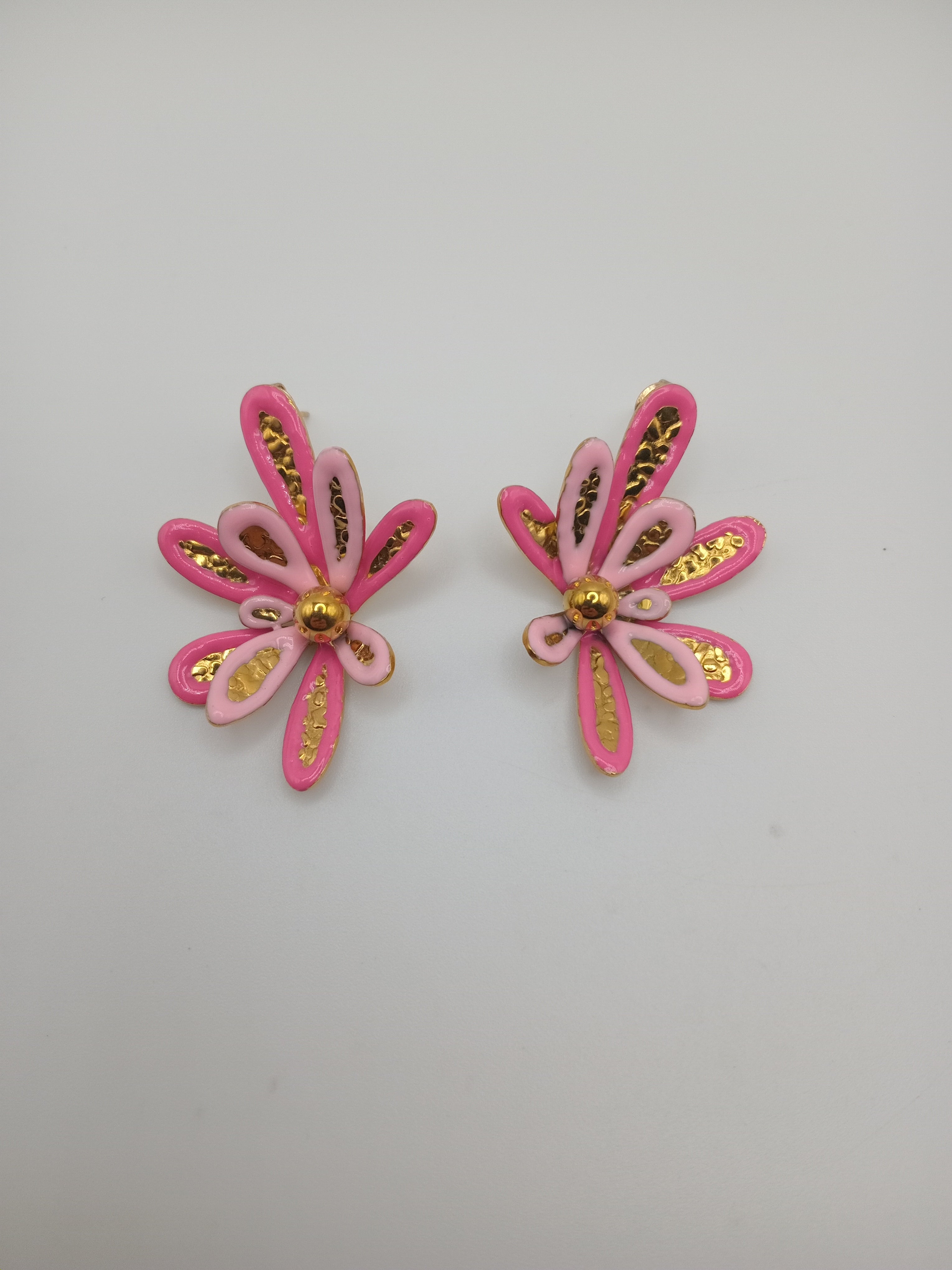 BRINCO FLOR ROSA E DOURADO MÉDIO