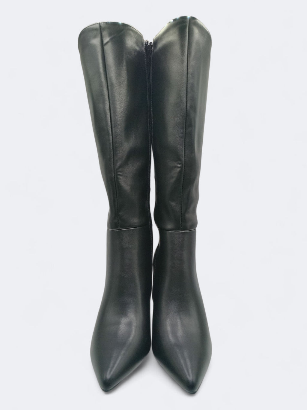 BOTA SALTO IDEAL SHOES PRETO ECO PELE CANO ALTO BICUDO ZIPER