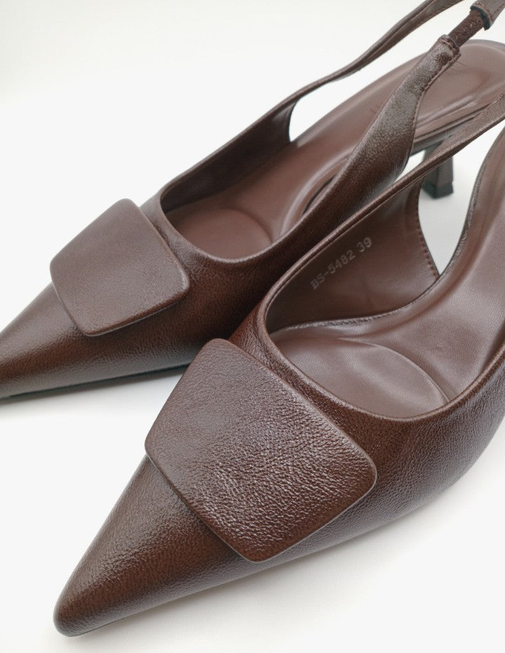 Sapatos de Salto Médio Slingback Buonarotti Mulher; Pumps Castanho Escuro de Bico Fino com Tira de Calcanhar; Calçado Elegante para o Dia a Dia e Escritório