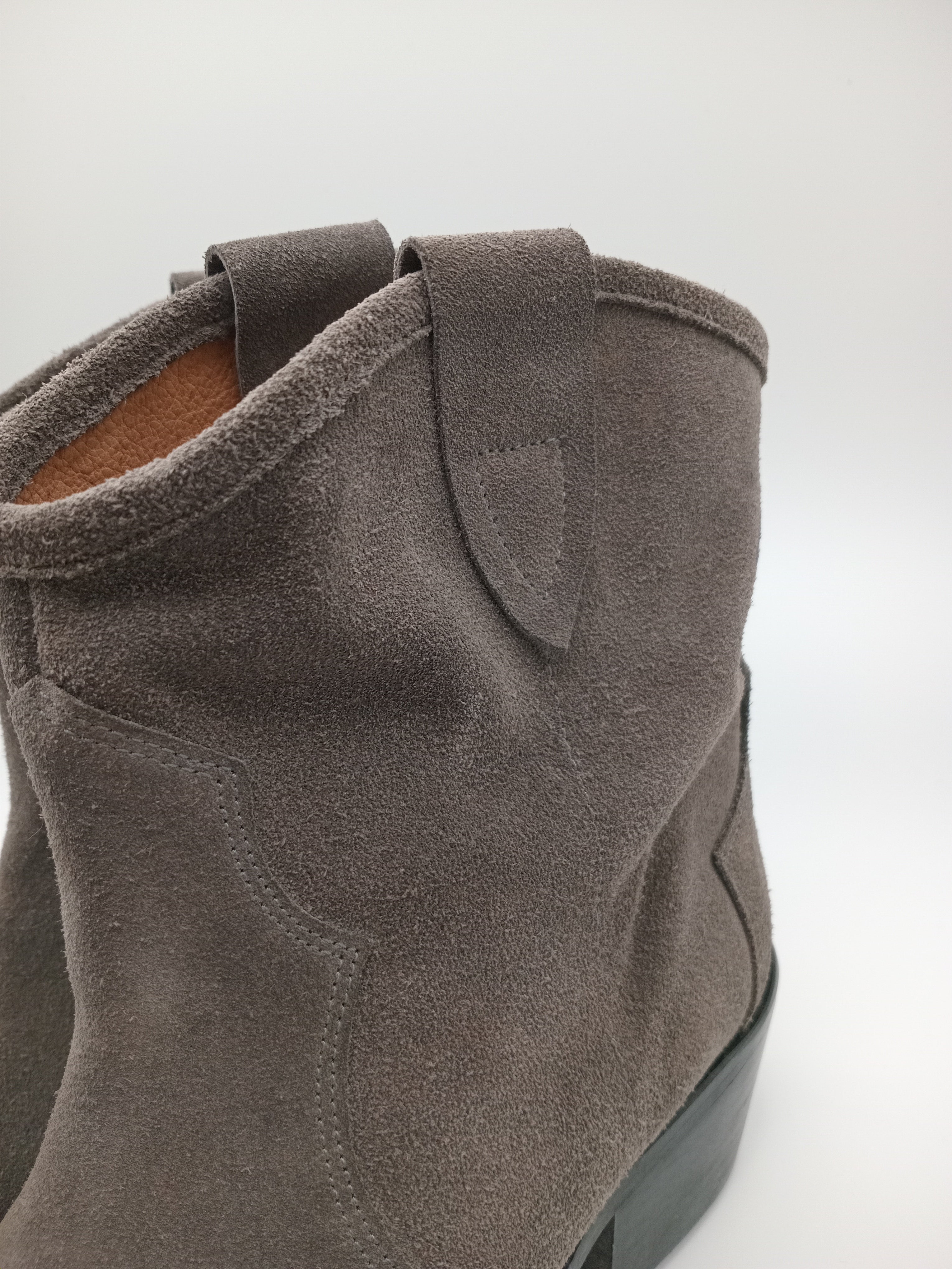 BOTA TEXANA BEAT SHOES CINZA COURO LISO BICUDO PONTA METAL