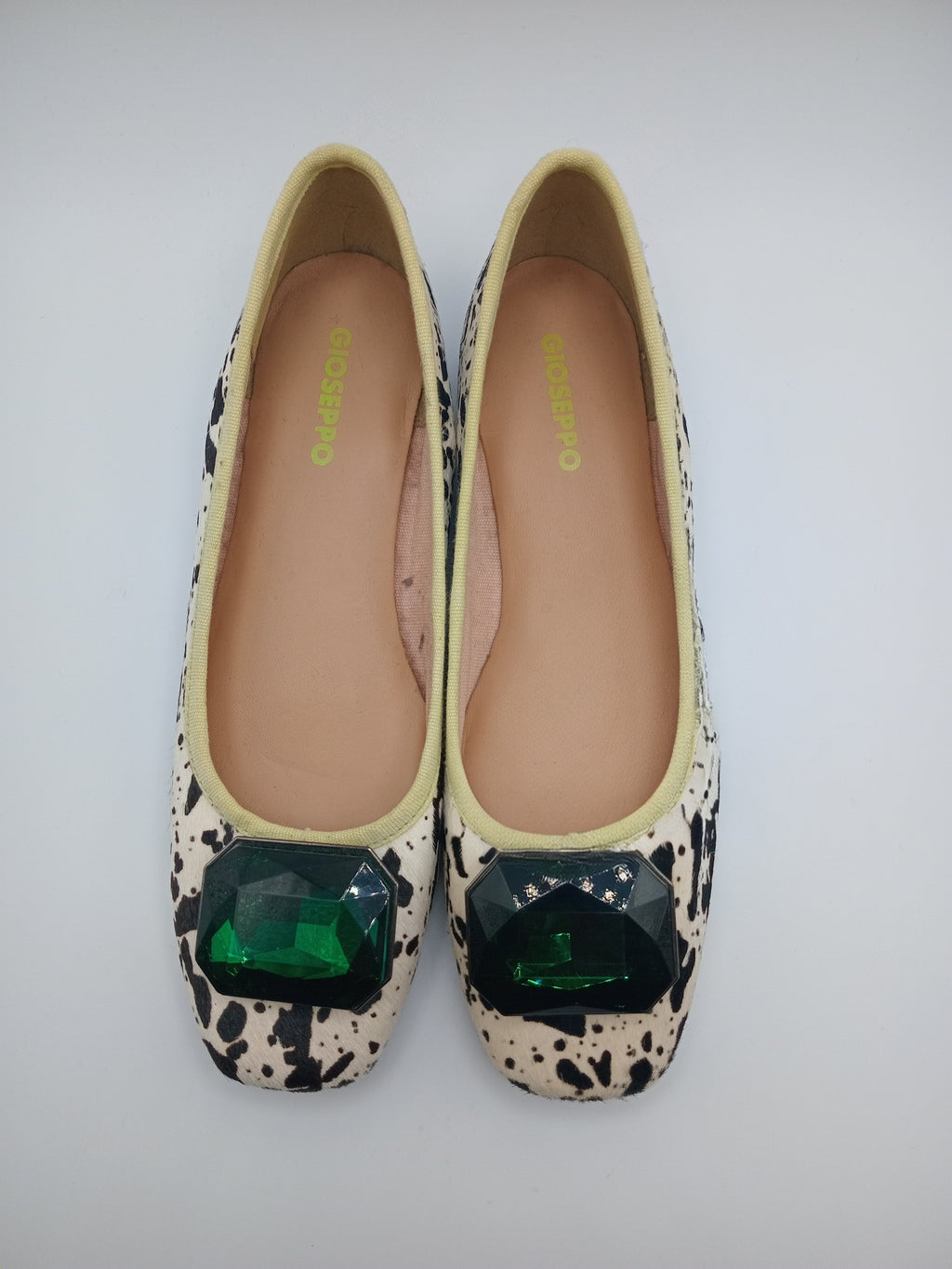 SABRINA GIOSEPPO VACA VERDE PRETO BRANCO COURO ANIMAL PRINT APLICAÇÃO DIAMANTE VERDE