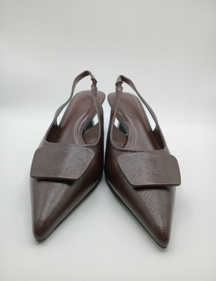 Sapatos de Salto Médio Slingback Buonarotti Mulher; Pumps Castanho Escuro de Bico Fino com Tira de Calcanhar; Calçado Elegante para o Dia a Dia e Escritório