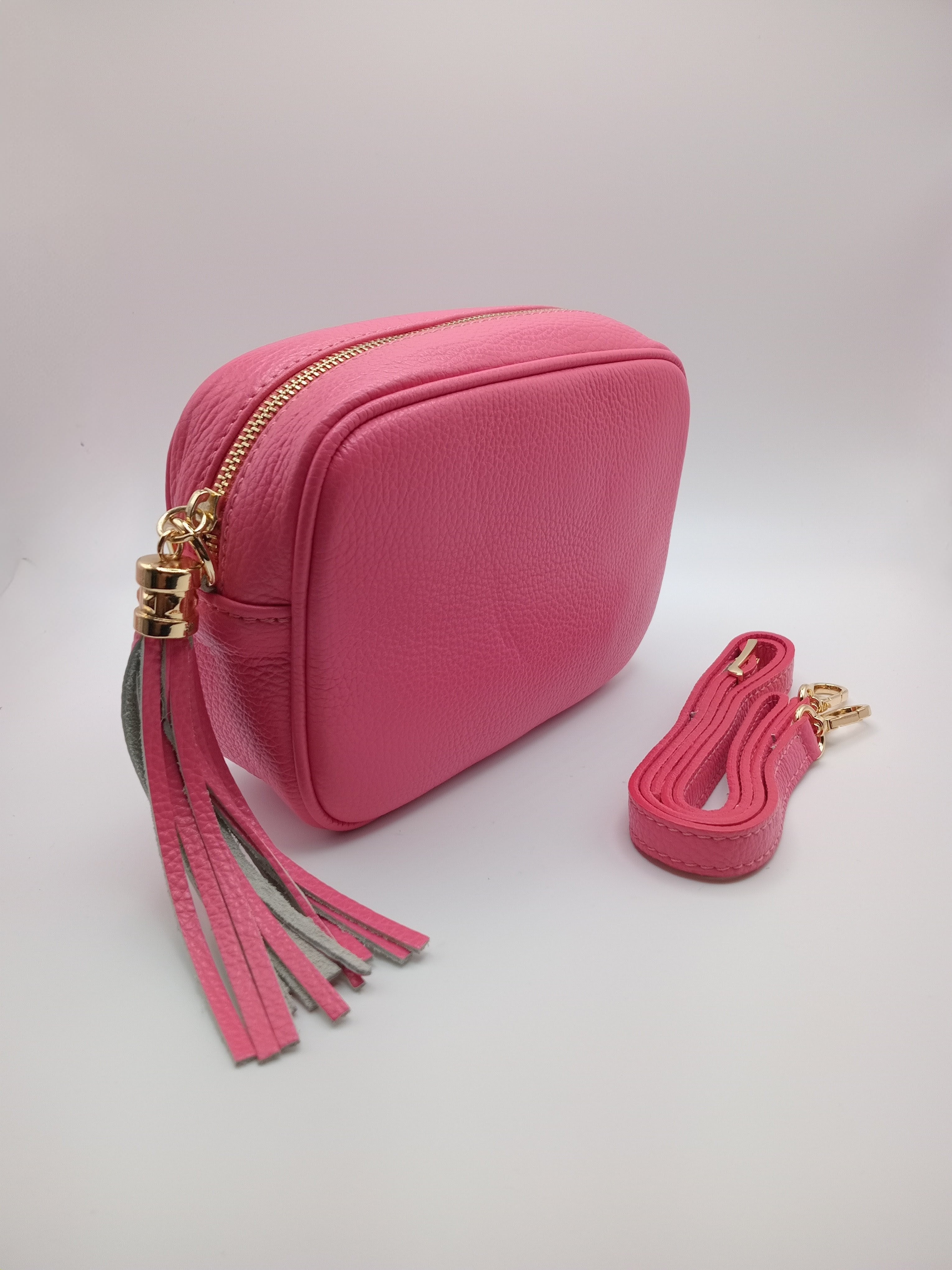 BOLSA CLUTCH MACADI ROSA ECO PELE FRANJA ALÇA REMOVÍVEL E AJUSTÁVEL MALA
