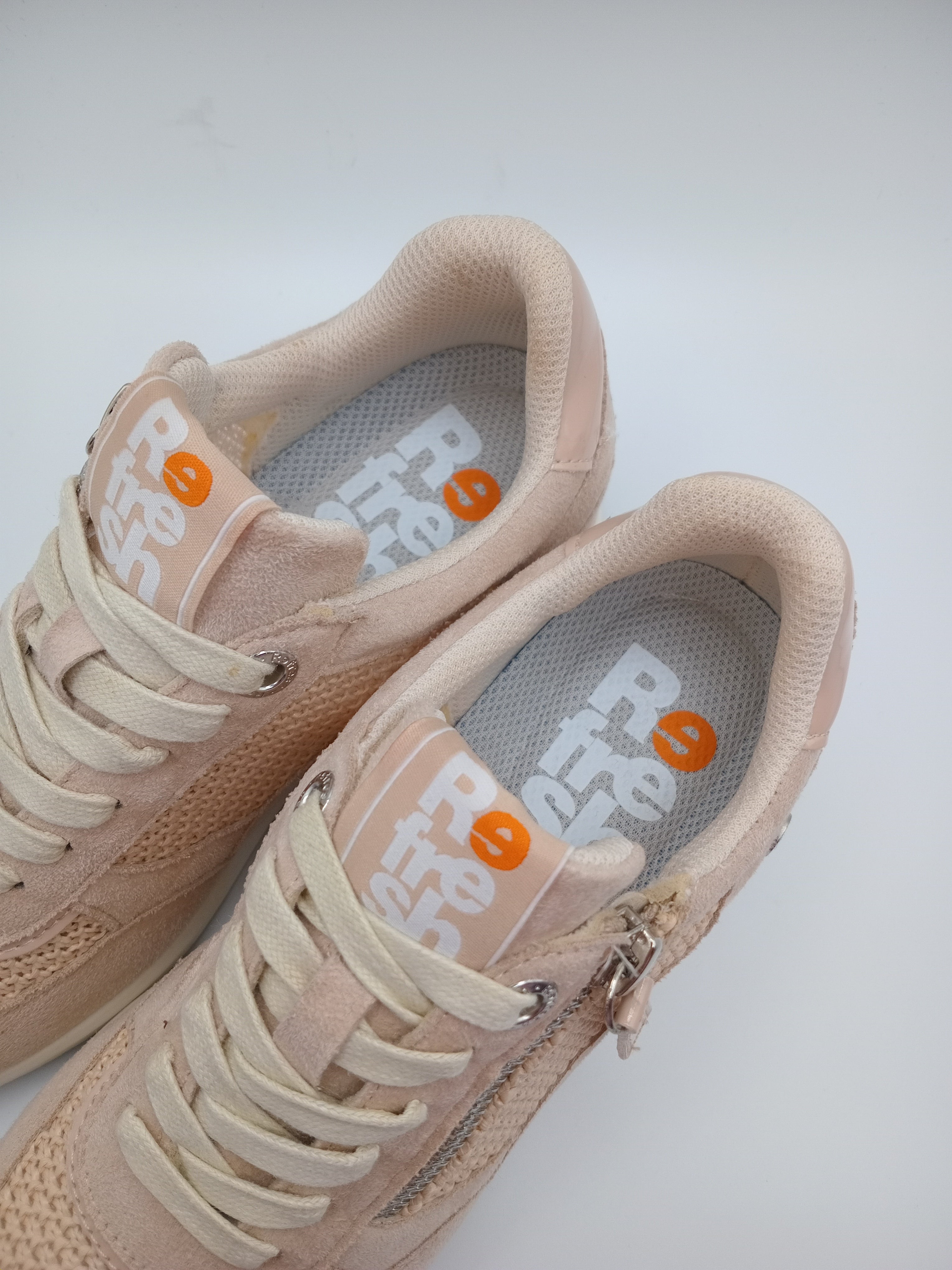 TÊNIS REFRESH ROSE BEGE NUDE BRANCO TECIDO MACRAME CROCHE CAMURÇA ABERTURA ZIPER LATERAL