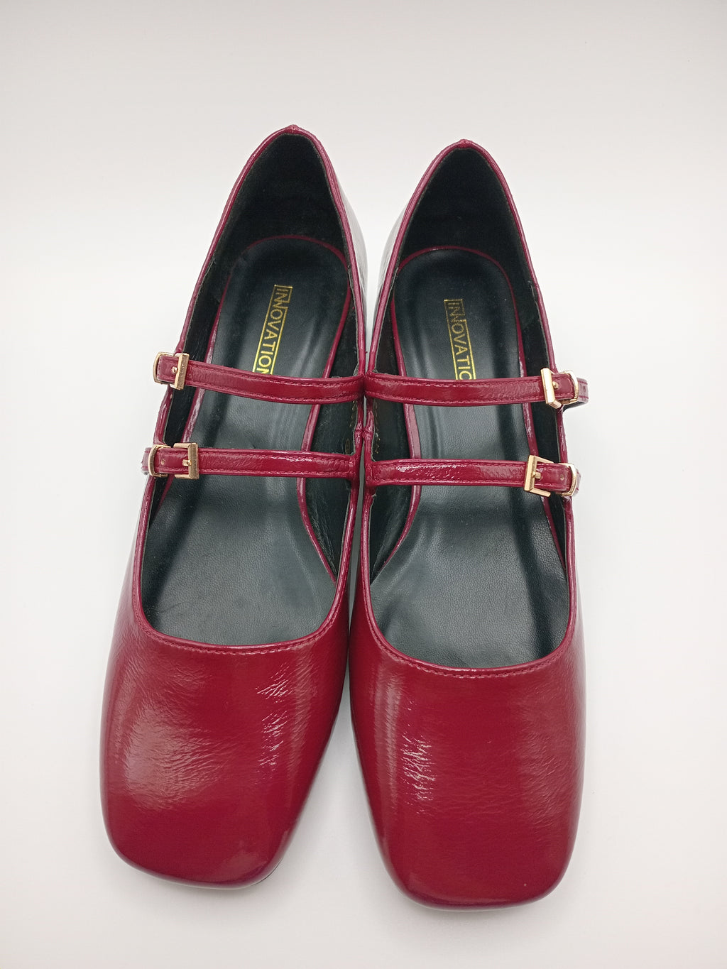 SALTO MARY JANE INNOVATION VERMELHO TIRA FIVELA DUPLA BICO QUADRADO COURO