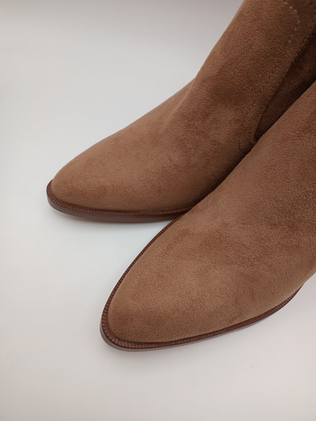 BOTA SALTO FENDA VEXED SHOES CASTANHO TECIDO CAMURÇA BICUDO ZIPER CANO ALTO