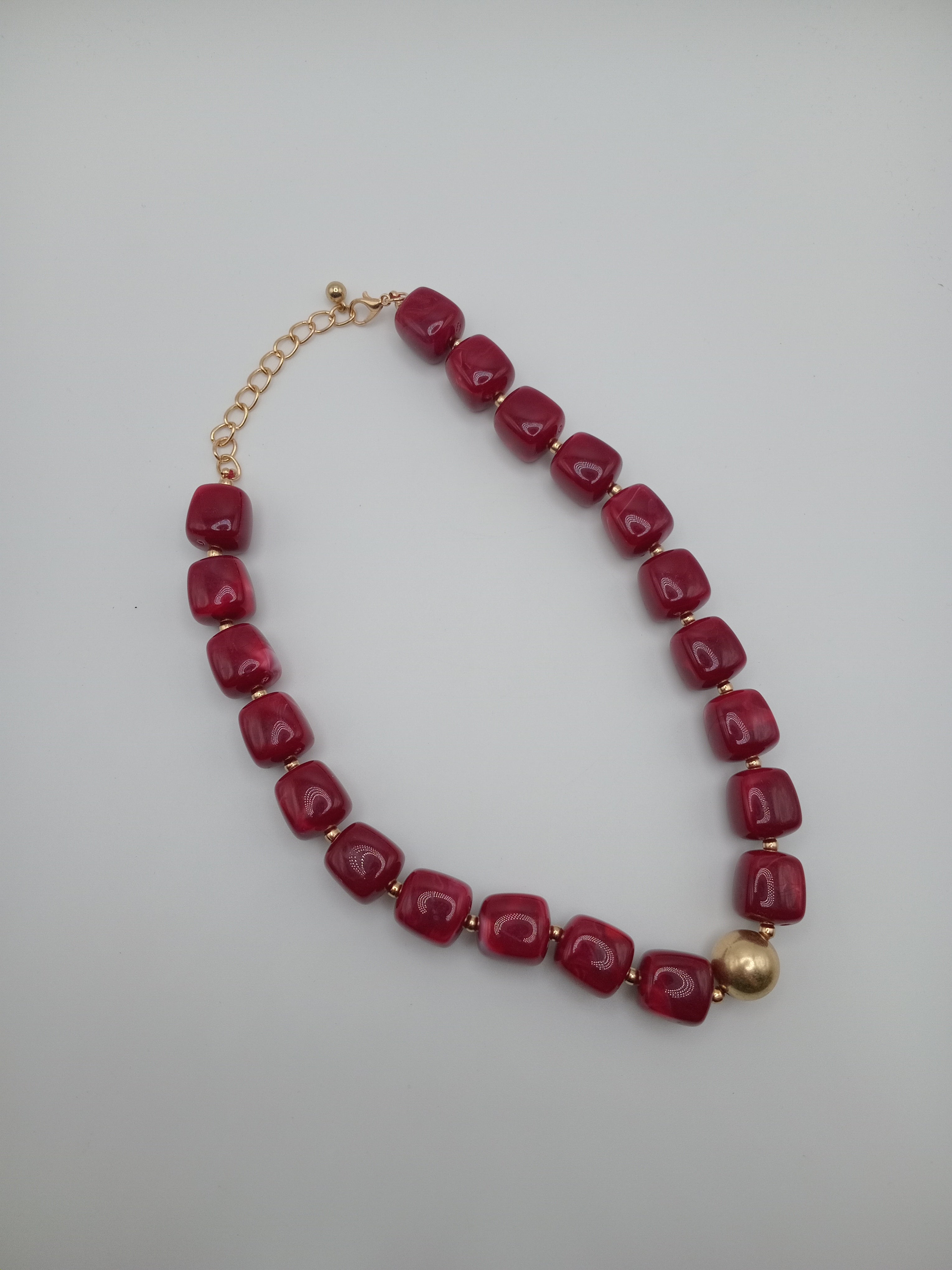 COLAR PEDRAS VINHO BORDO BOLAS DOURADAS FECHO AJUSTAVÉL