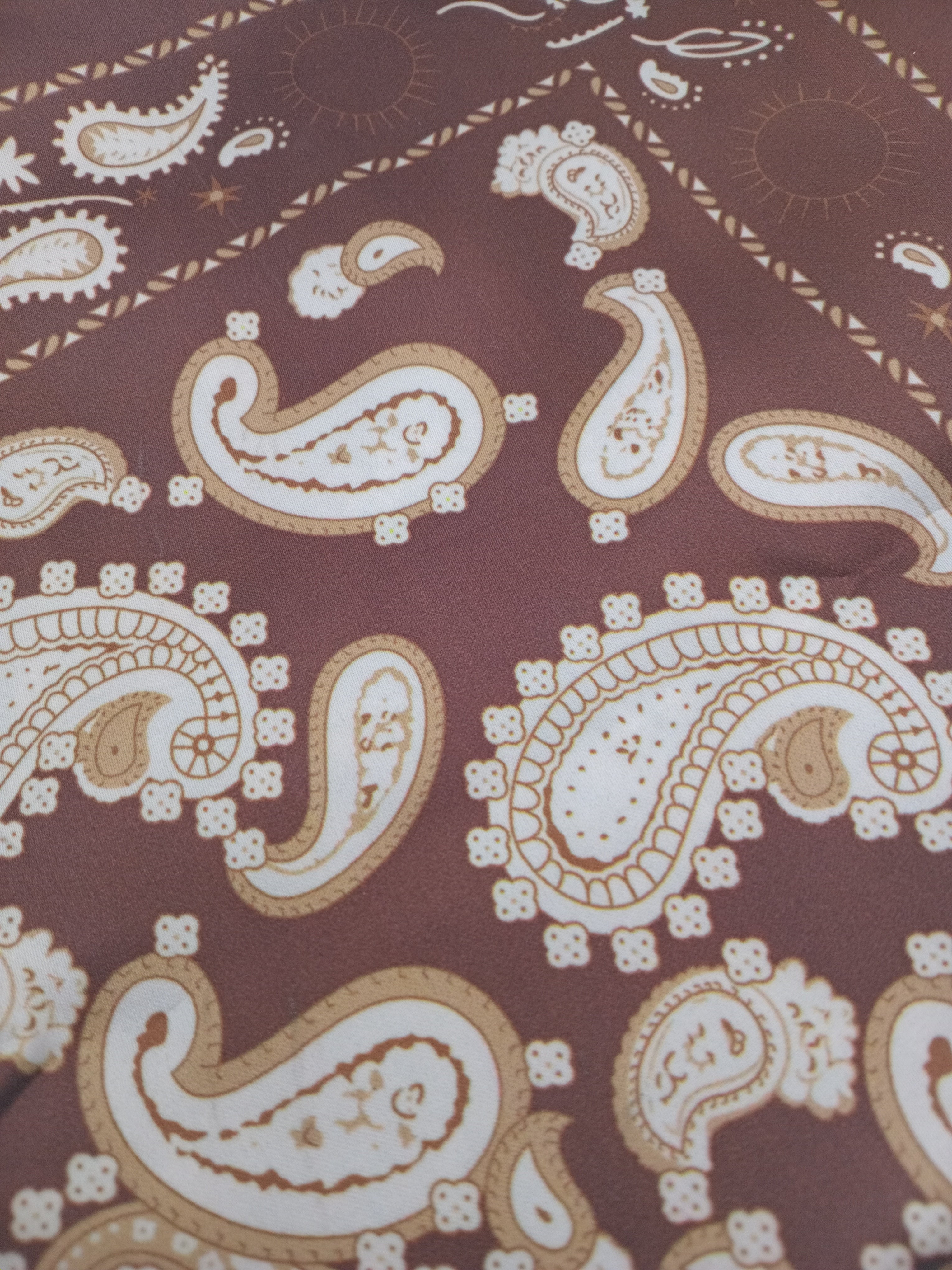 LENÇO CORNUCOPOIAS CASTANHO