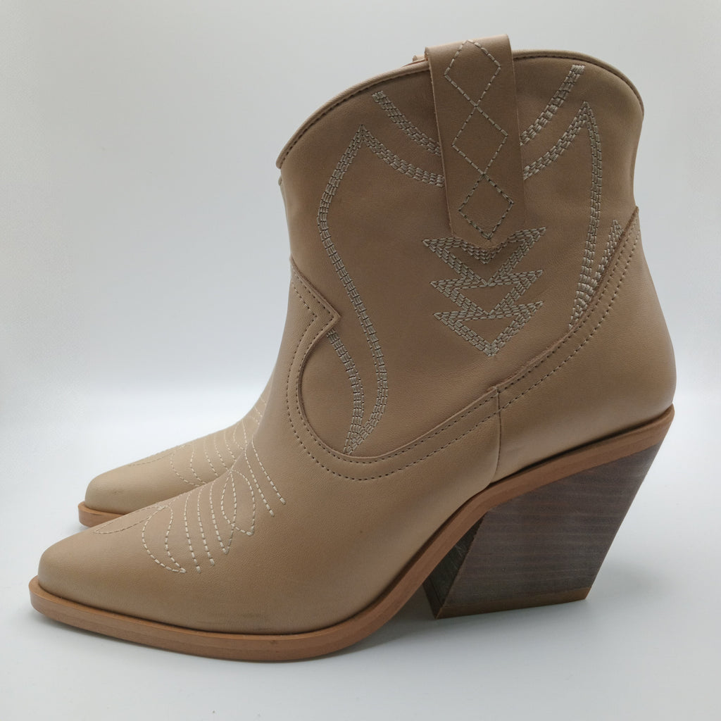 BOTA TEXANA BEAT SHOES BEGE COURO BORDADO BICUDO