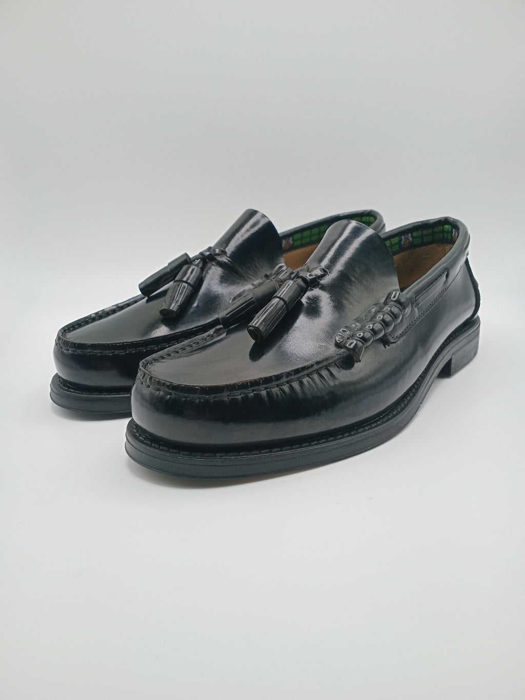 Mocassins Com Borlas Homem Em Pele Genuína Preto Sapatos Casuais Elegantes E Confortáveis Estilo Clássico Atemporal; Design Exclusivo INNOVA SHOES Para Cerimónia Escritório E Dia A Dia; Calçado Masculino Premium