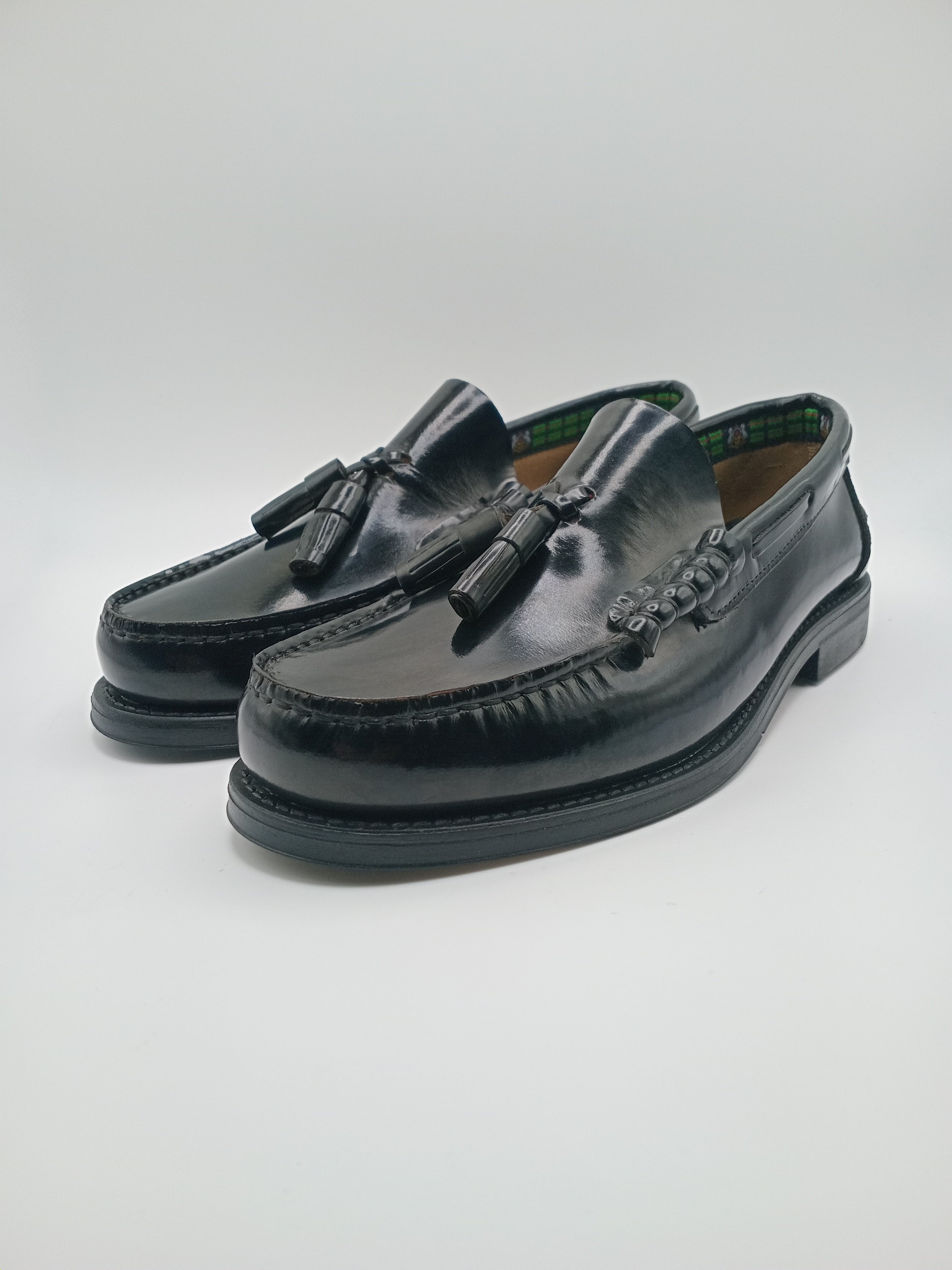 Mocassins Com Borlas Homem Em Pele Genuína Preto Sapatos Casuais Elegantes E Confortáveis Estilo Clássico Atemporal; Design Exclusivo INNOVA SHOES Para Cerimónia Escritório E Dia A Dia; Calçado Masculino Premium