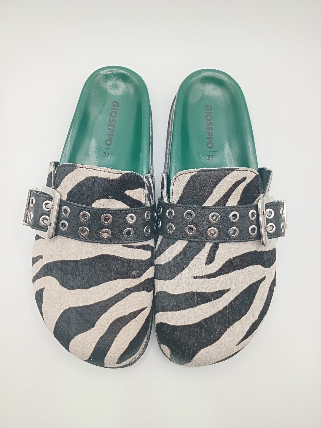 SOCAS GIOSEPPO ZEBRA PRETO BRANCO VERDE COURO TIRA REGULADORA ARGOLAS ANIMAL PRINT
