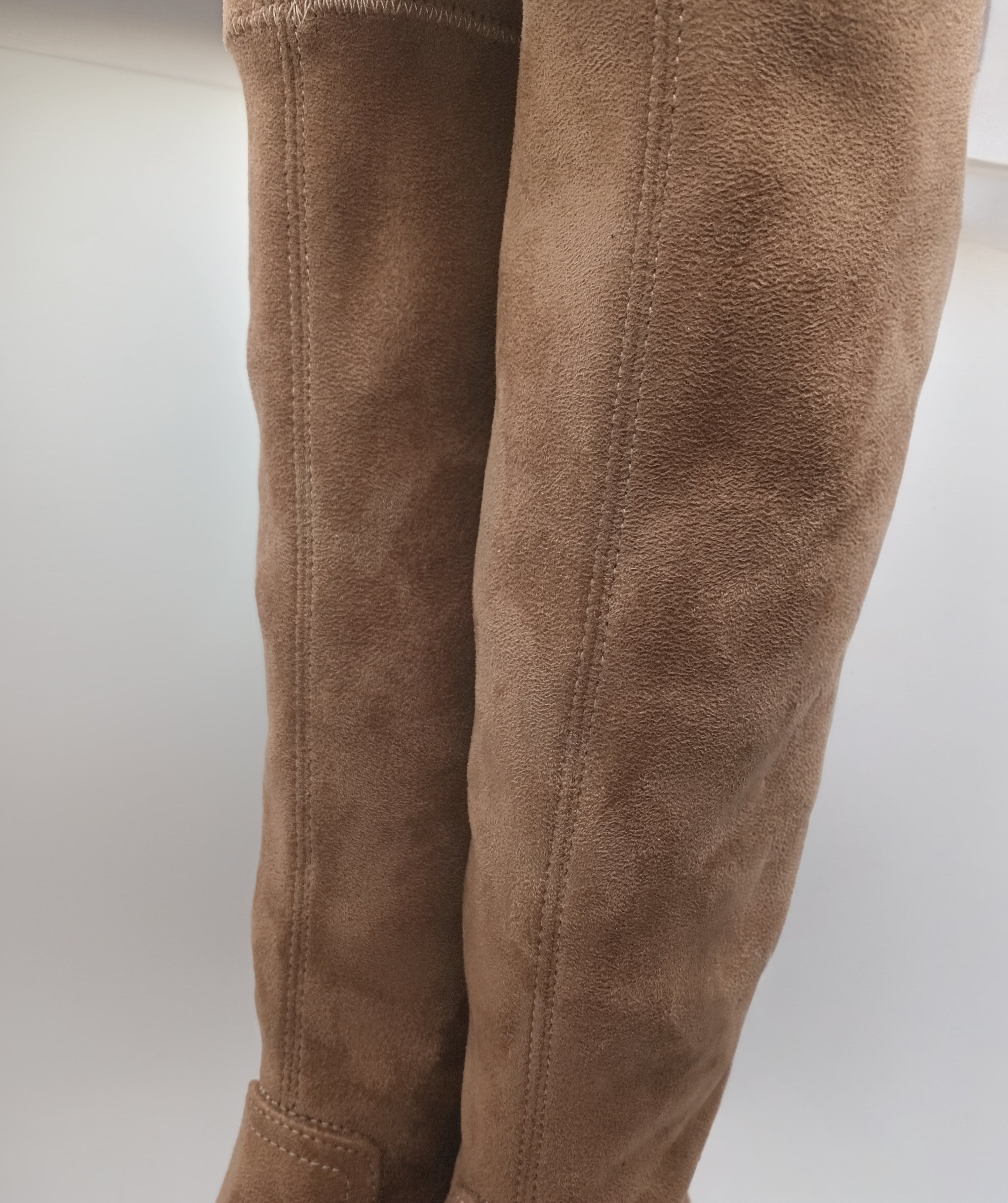 BOTA SALTO FENDA VEXED SHOES CASTANHO TECIDO CAMURÇA BICUDO ZIPER CANO ALTO