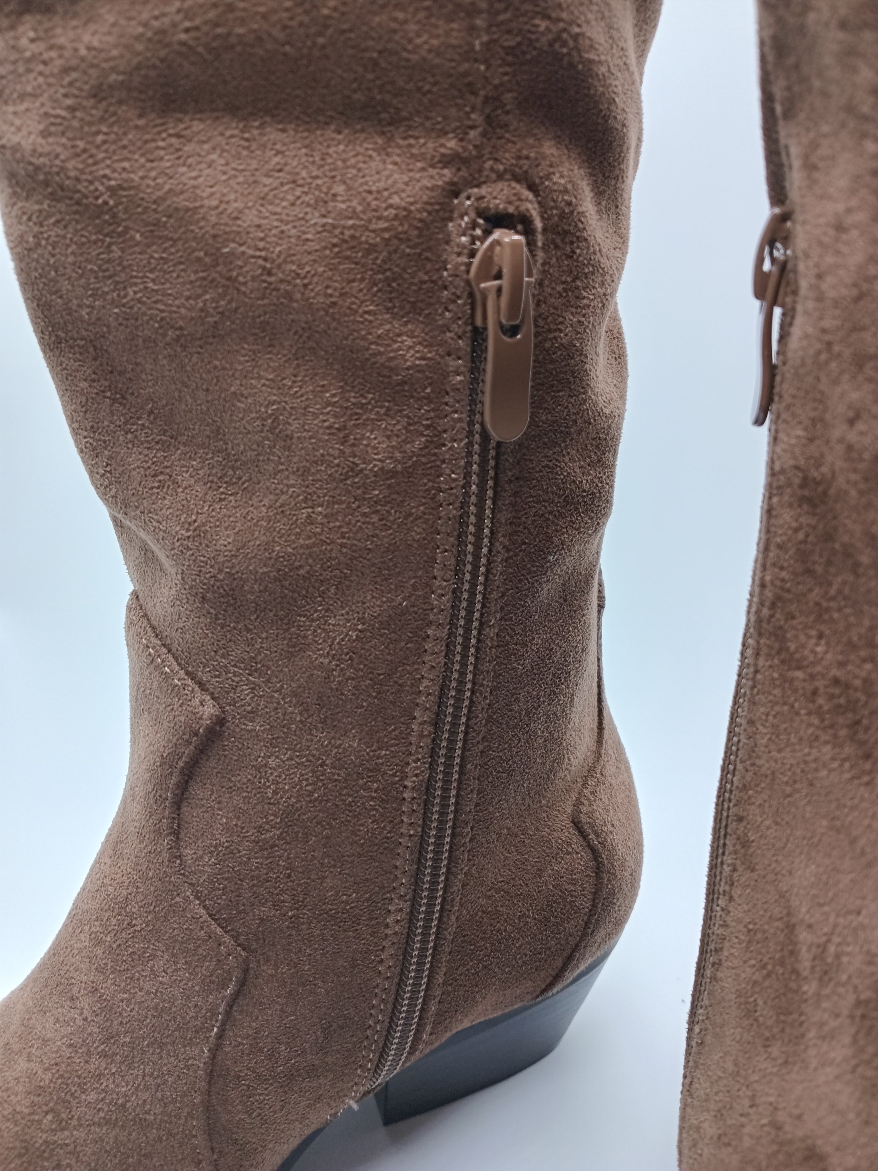 BOTA CAVALEIRA FINDLAY CASTANHO TAUPE CAMURÇA ZIPER BICUDO MONTARIA