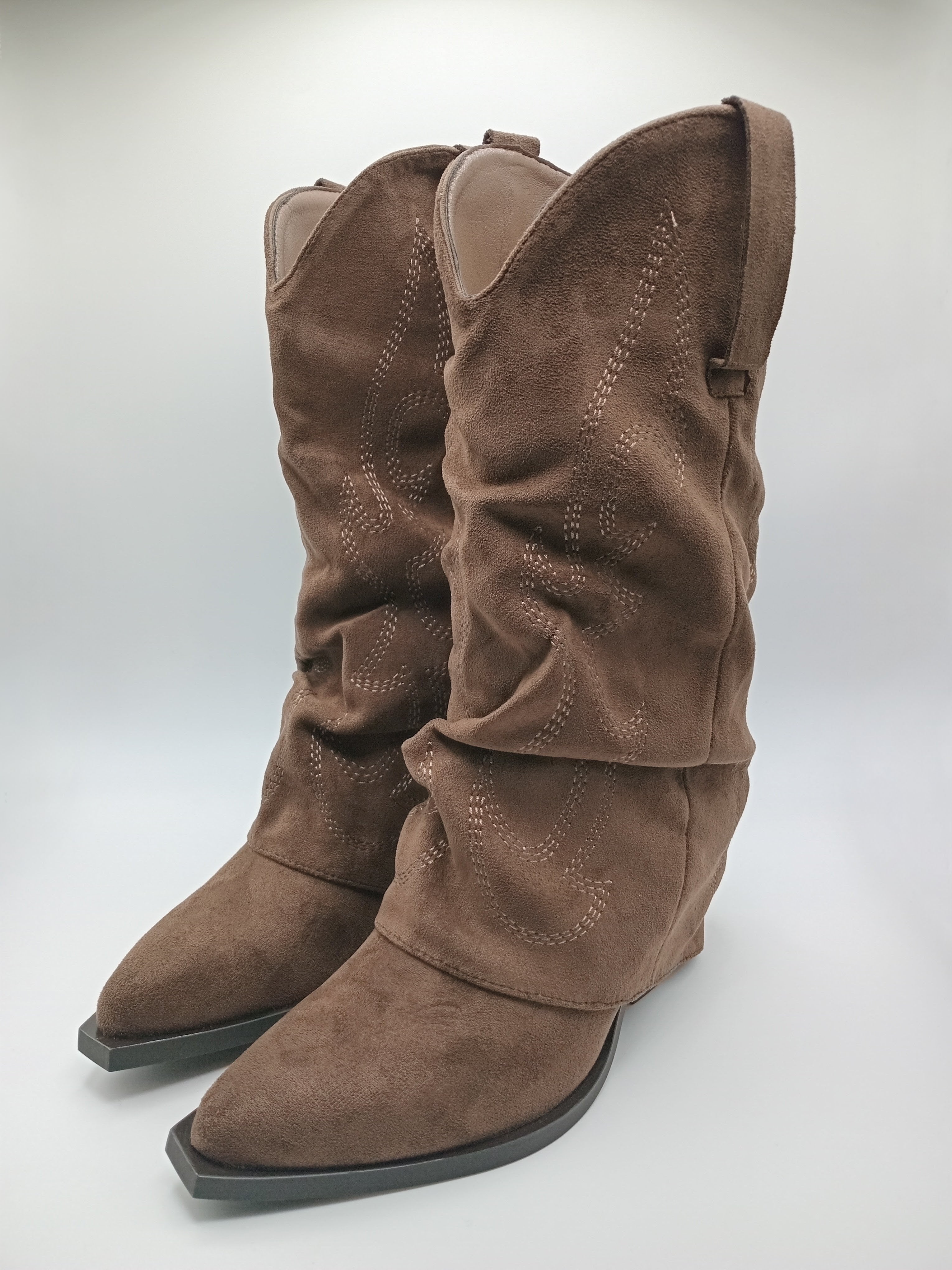 BOTA WESTERN IDEAL SHOES OLIVE CASTANHO ESCURO CAMURÇA BORDADO BICUDO ZIPER