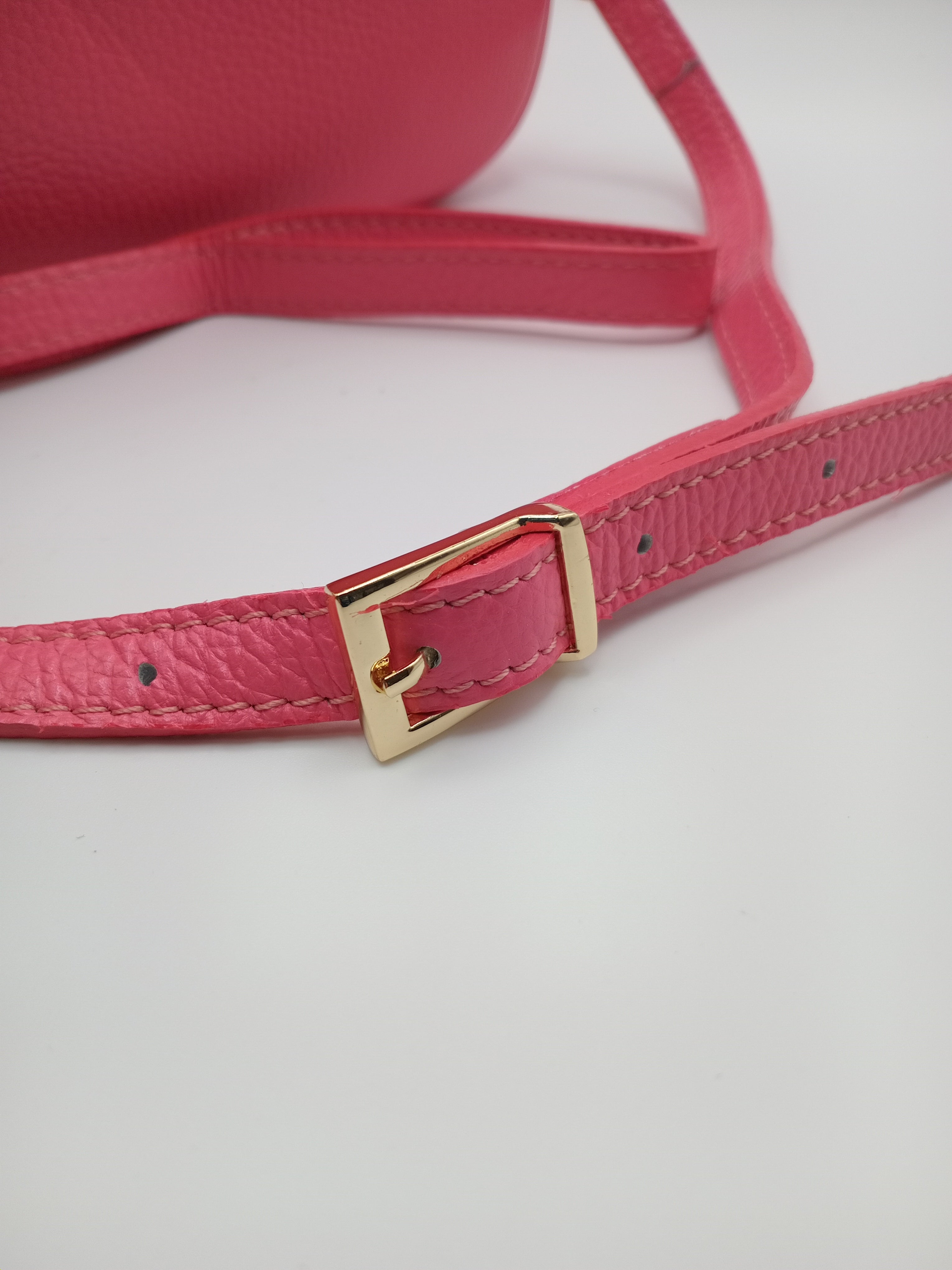 BOLSA CLUTCH MACADI ROSA ECO PELE FRANJA ALÇA REMOVÍVEL E AJUSTÁVEL MALA