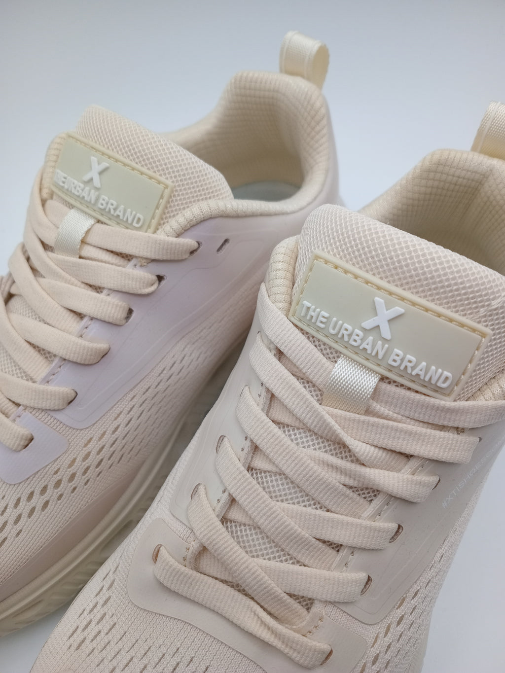 TÊNIS XTI ROSA TECIDO SOLA AR SPORT