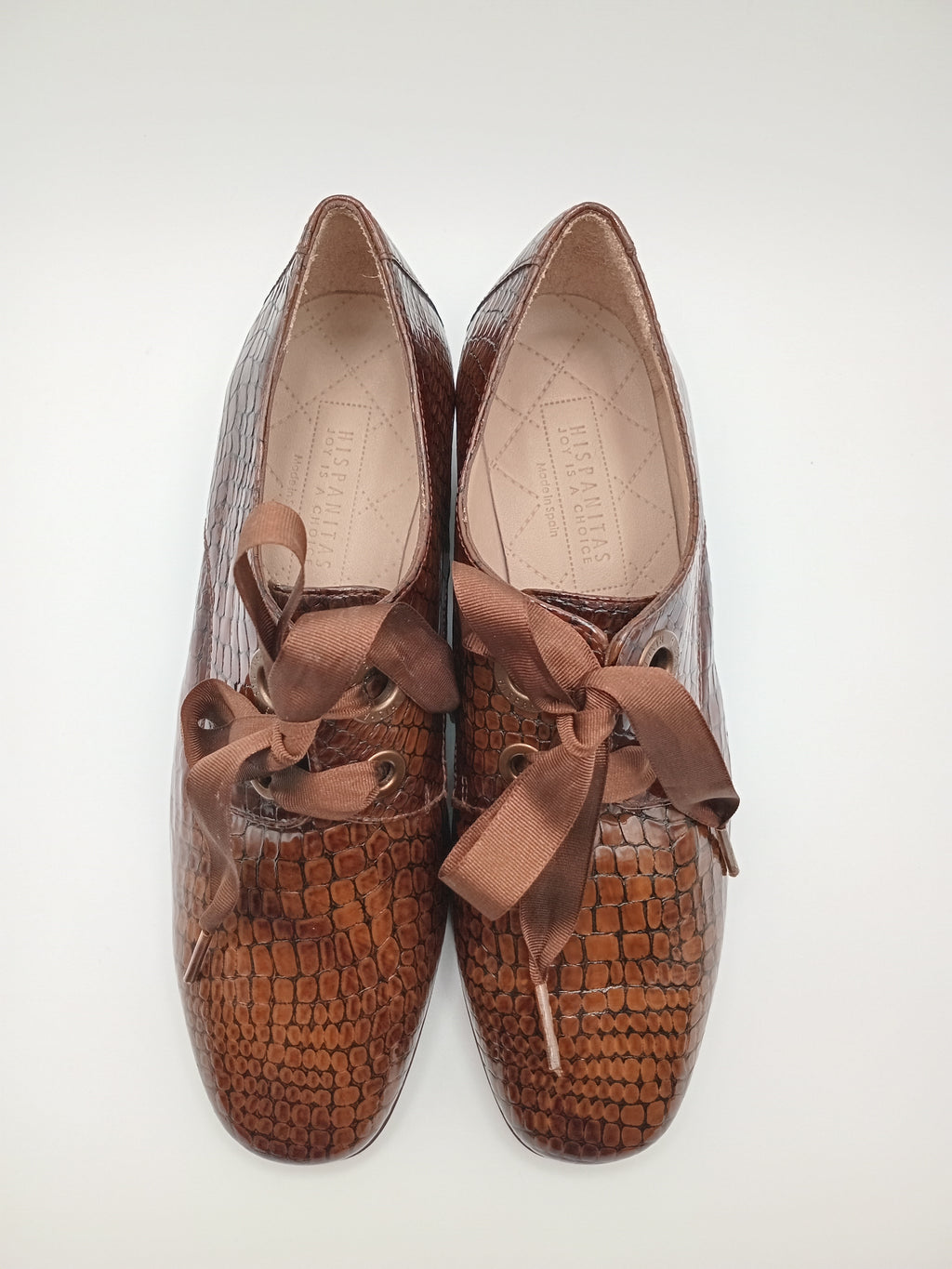 SAPATO VINTAGE SALTO HISPANITAS CASTANHO COBRA COURO BICO REDONDO ATACADOR FITA SETIN VERNIZ MOCASSIM