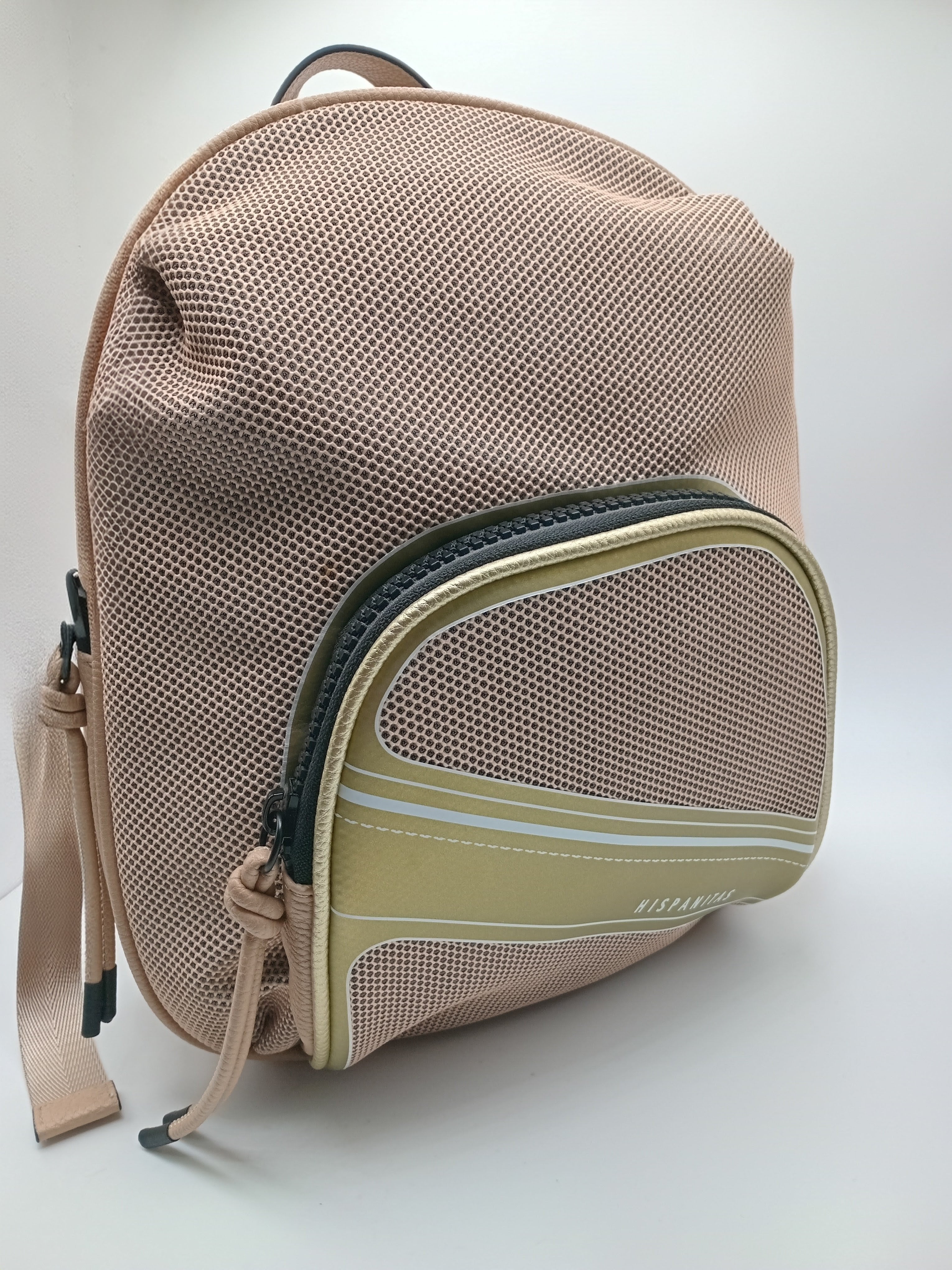 MOCHILA HISPANITAS CASTANHO DETALHES EM PRETO E VERDE TECIDO ECO PELE BOLSO FRONTAL ALCA AJUSTÁVEL MALA