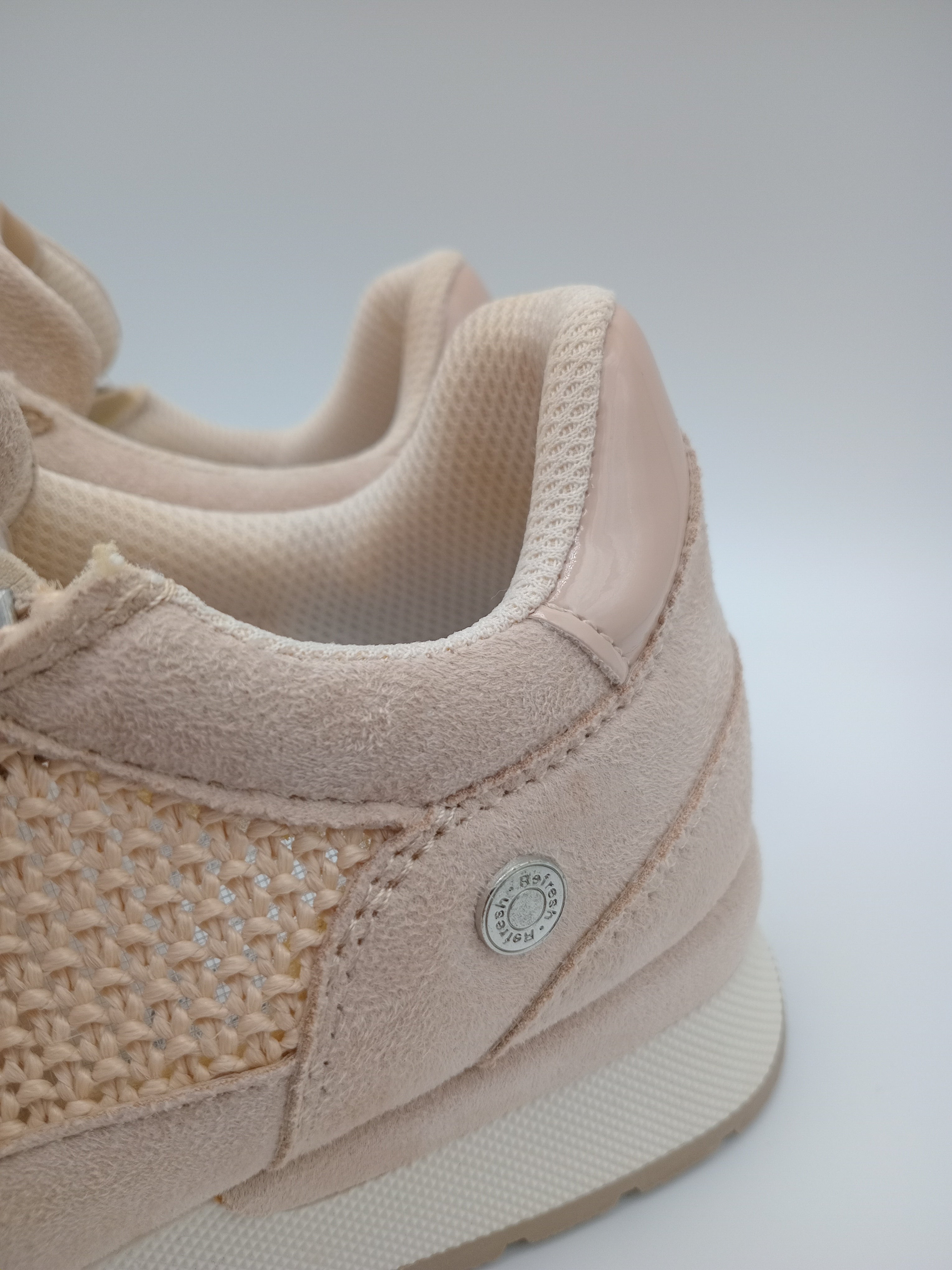 TÊNIS REFRESH ROSE BEGE NUDE BRANCO TECIDO MACRAME CROCHE CAMURÇA ABERTURA ZIPER LATERAL