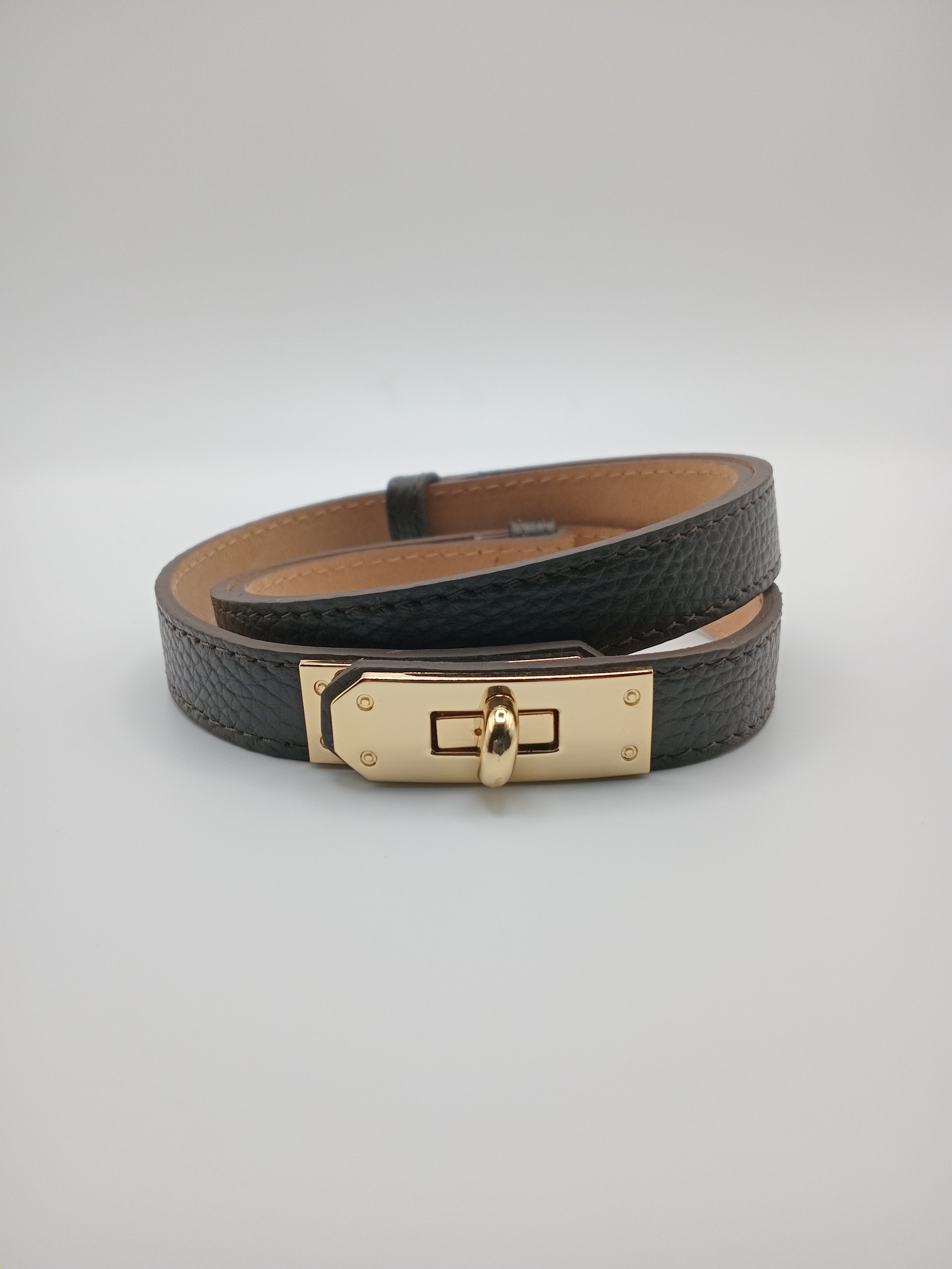 CINTO VERA PELLE CASTANHO ESCURO FIVELA DOURADA REGULADOR COURO