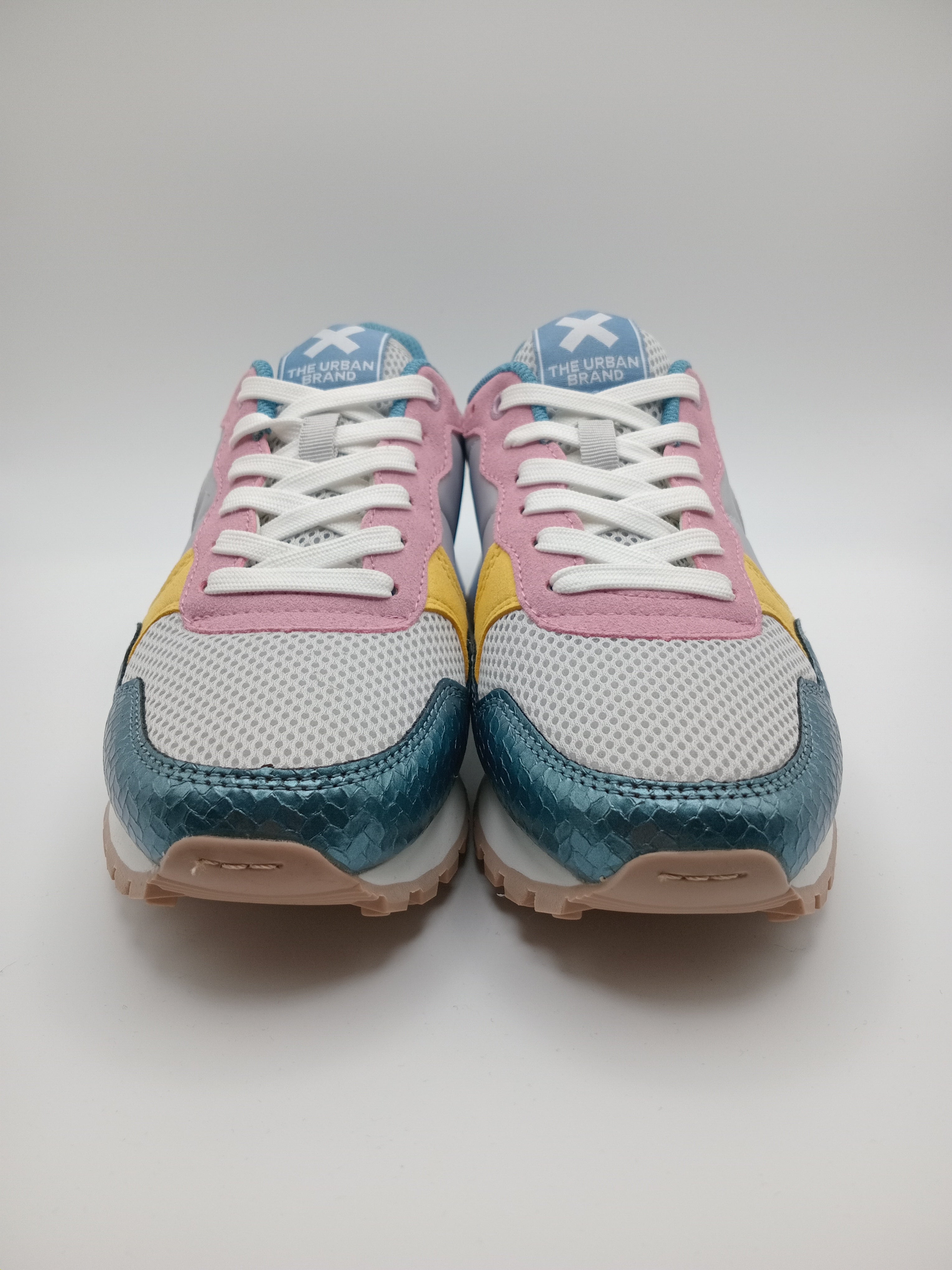 TÊNIS XTI AZUL CINZA AMARELO ROSA TECIDO SPORT