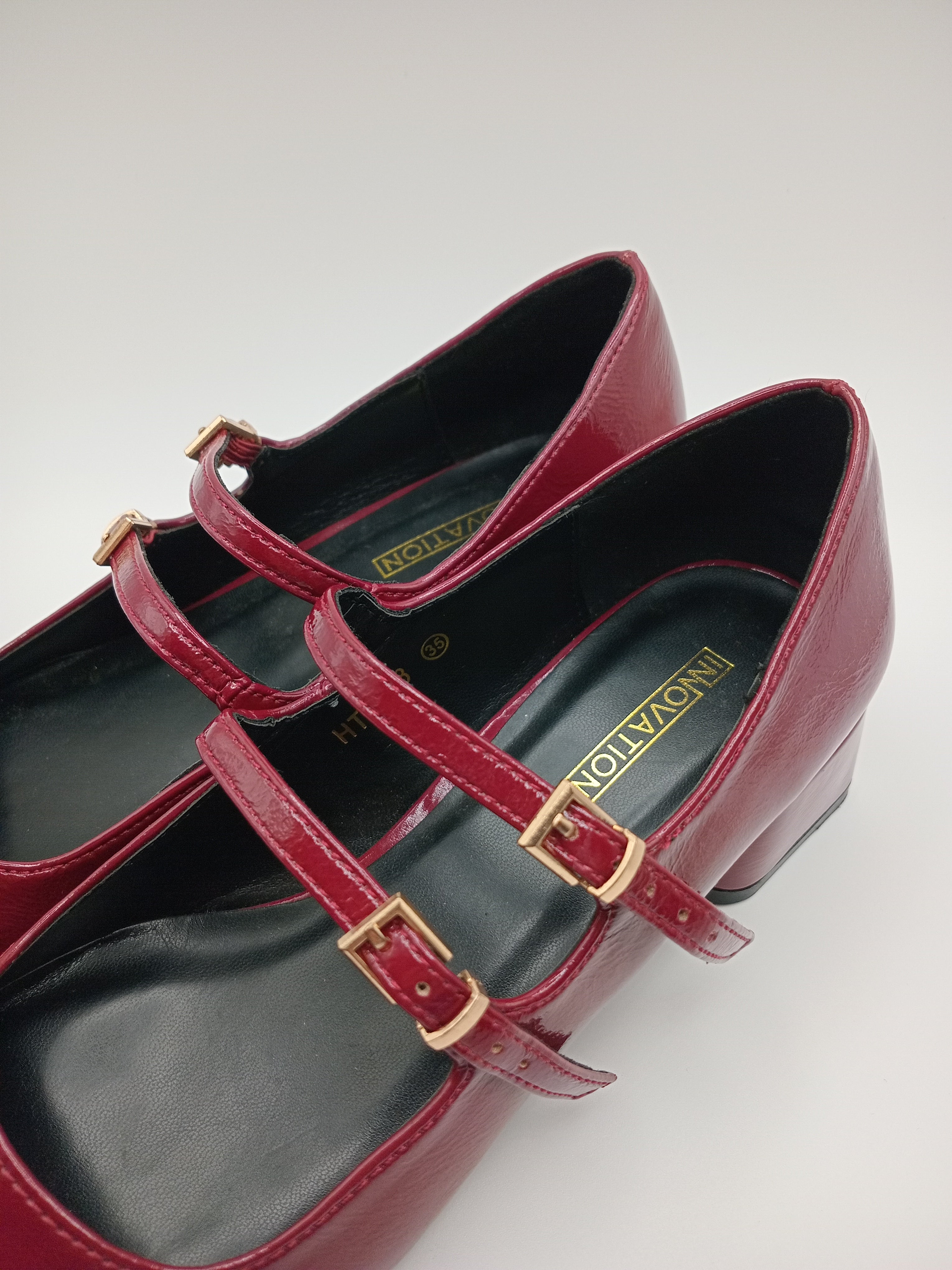 SALTO MARY JANE INNOVATION VERMELHO TIRA FIVELA DUPLA BICO QUADRADO COURO