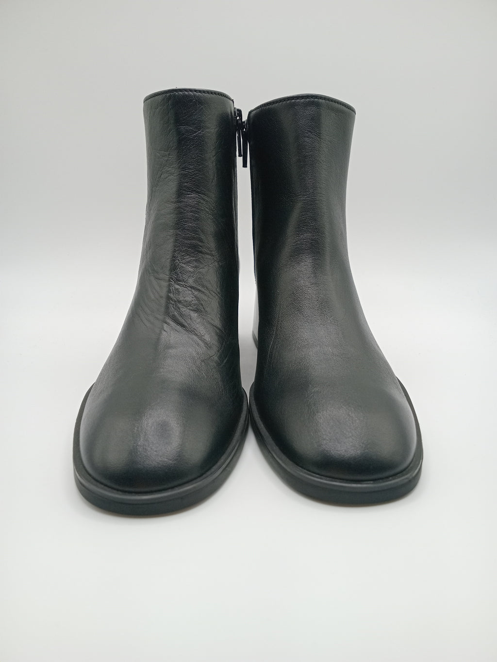 BOTA TEXANA HISPANITAS PRETO COURO LISO VERNIZ ZIPER BOTIM