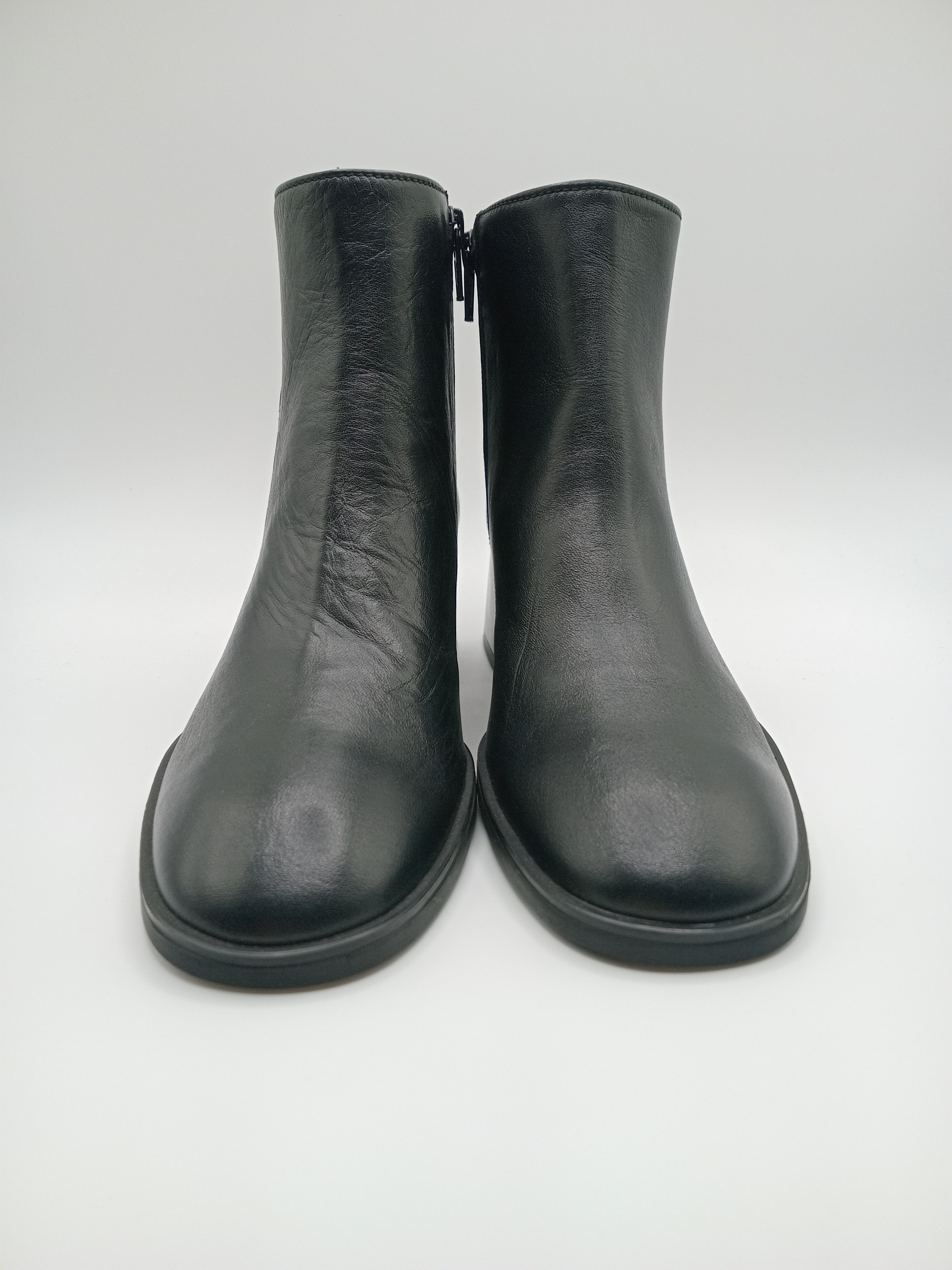 BOTA TEXANA HISPANITAS PRETO COURO LISO VERNIZ ZIPER BOTIM