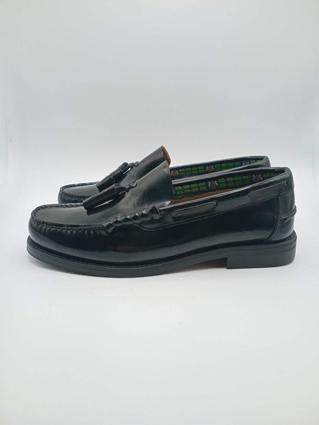 Mocassins Com Borlas Homem Em Pele Genuína Preto Sapatos Casuais Elegantes E Confortáveis Estilo Clássico Atemporal; Design Exclusivo INNOVA SHOES Para Cerimónia Escritório E Dia A Dia; Calçado Masculino Premium