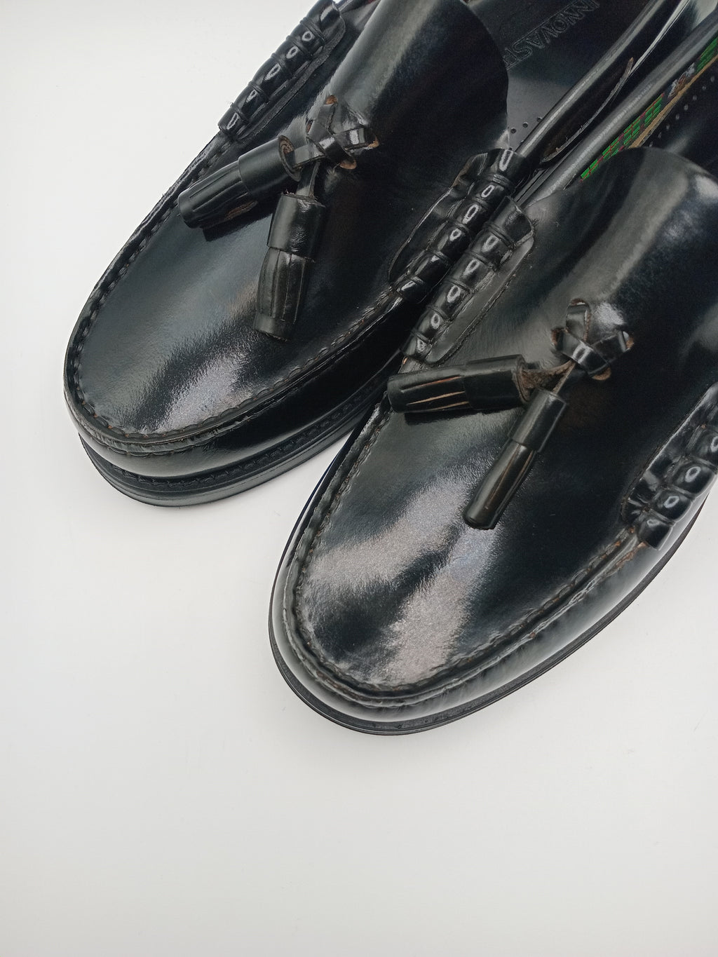 Mocassins Com Borlas Homem Em Pele Genuína Preto Sapatos Casuais Elegantes E Confortáveis Estilo Clássico Atemporal; Design Exclusivo INNOVA SHOES Para Cerimónia Escritório E Dia A Dia; Calçado Masculino Premium