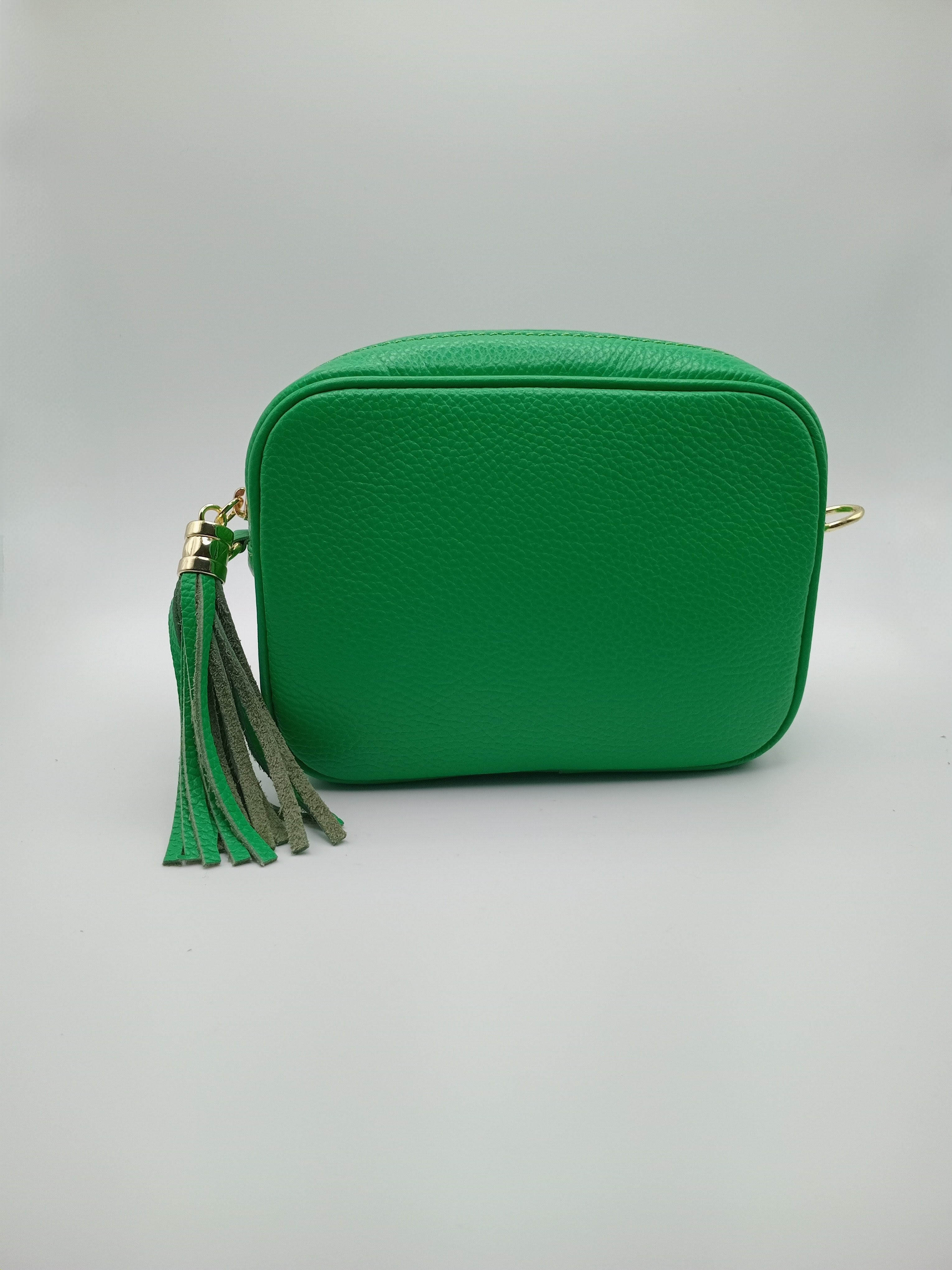 BOLSA CLUTCH MACADI VERDE CO PELE FRANJA ALÇA  REMOVÍVEL E AJUSTÁVEL MALA