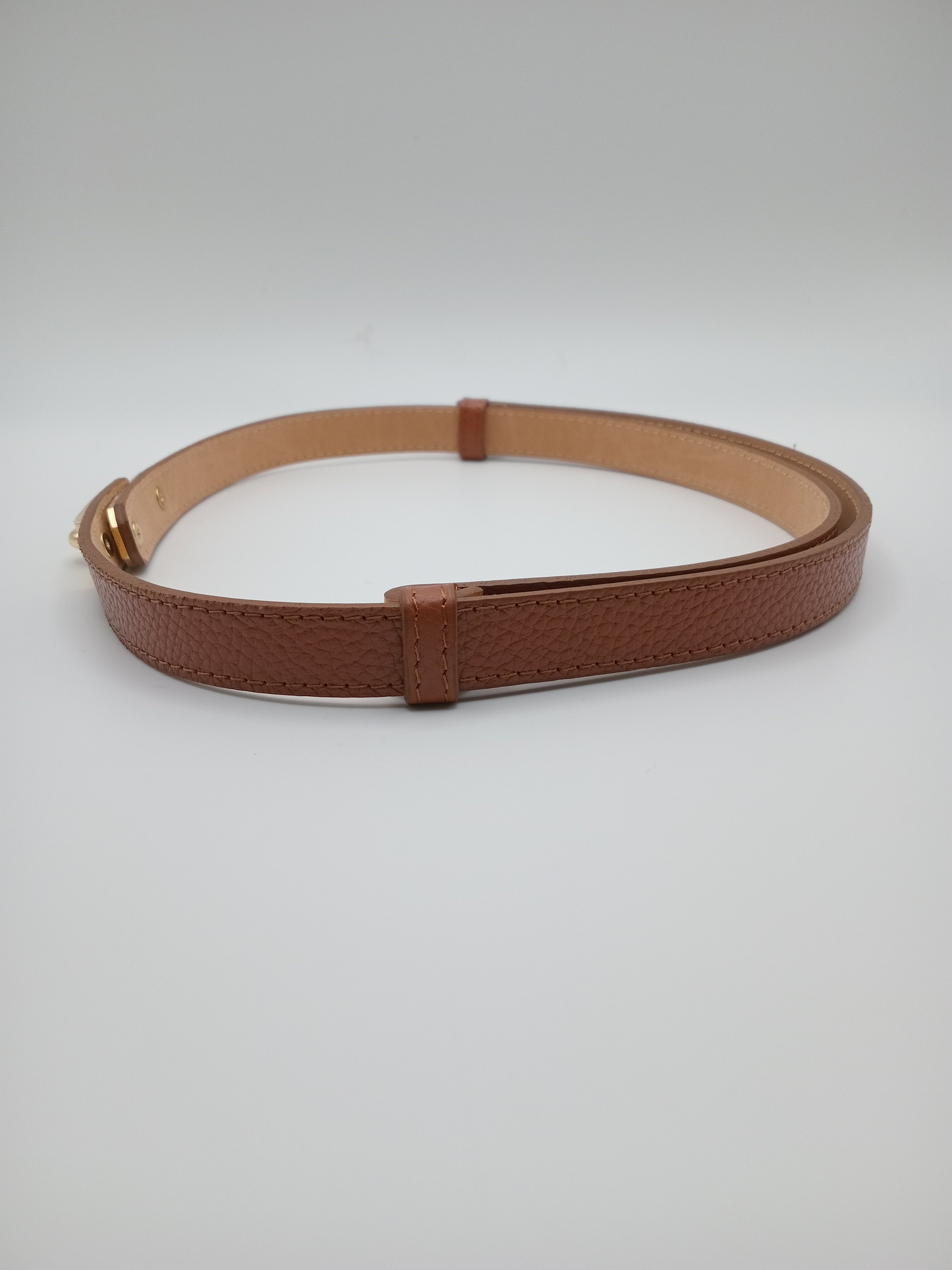 CINTO VERA VERA PELLE CASTANHO FIVELA DOURADA REGULADOR COURO