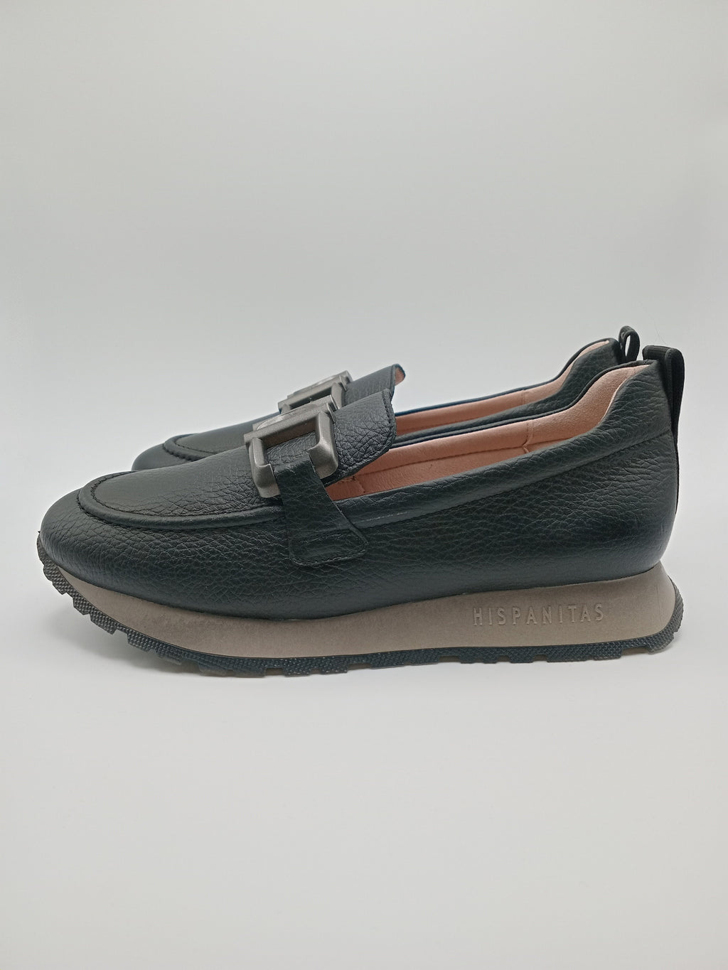 MOCASSIM PLATAFORMA HISPANITAS PRETO ASFALTO COURO FIVELA CINZA FOSCO TRATORADO