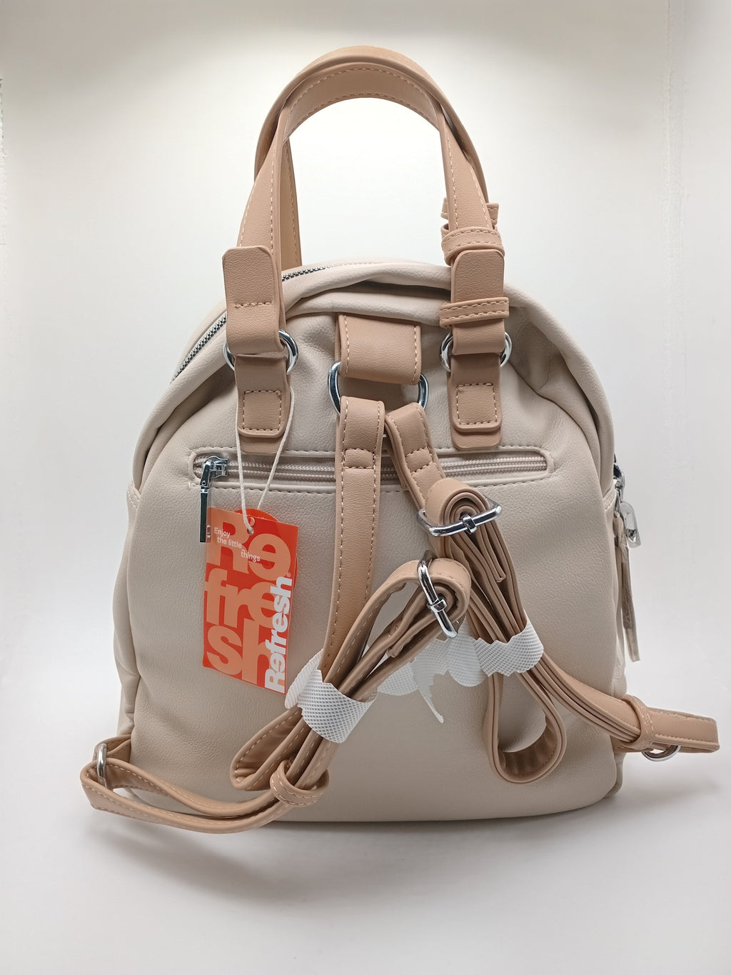 MOCHILA REFRESH BEGE CASTANHO CLARO ECO PELE BOLSO DUPLO FRONTAL ALÇA AJUSTÁVEL MALA