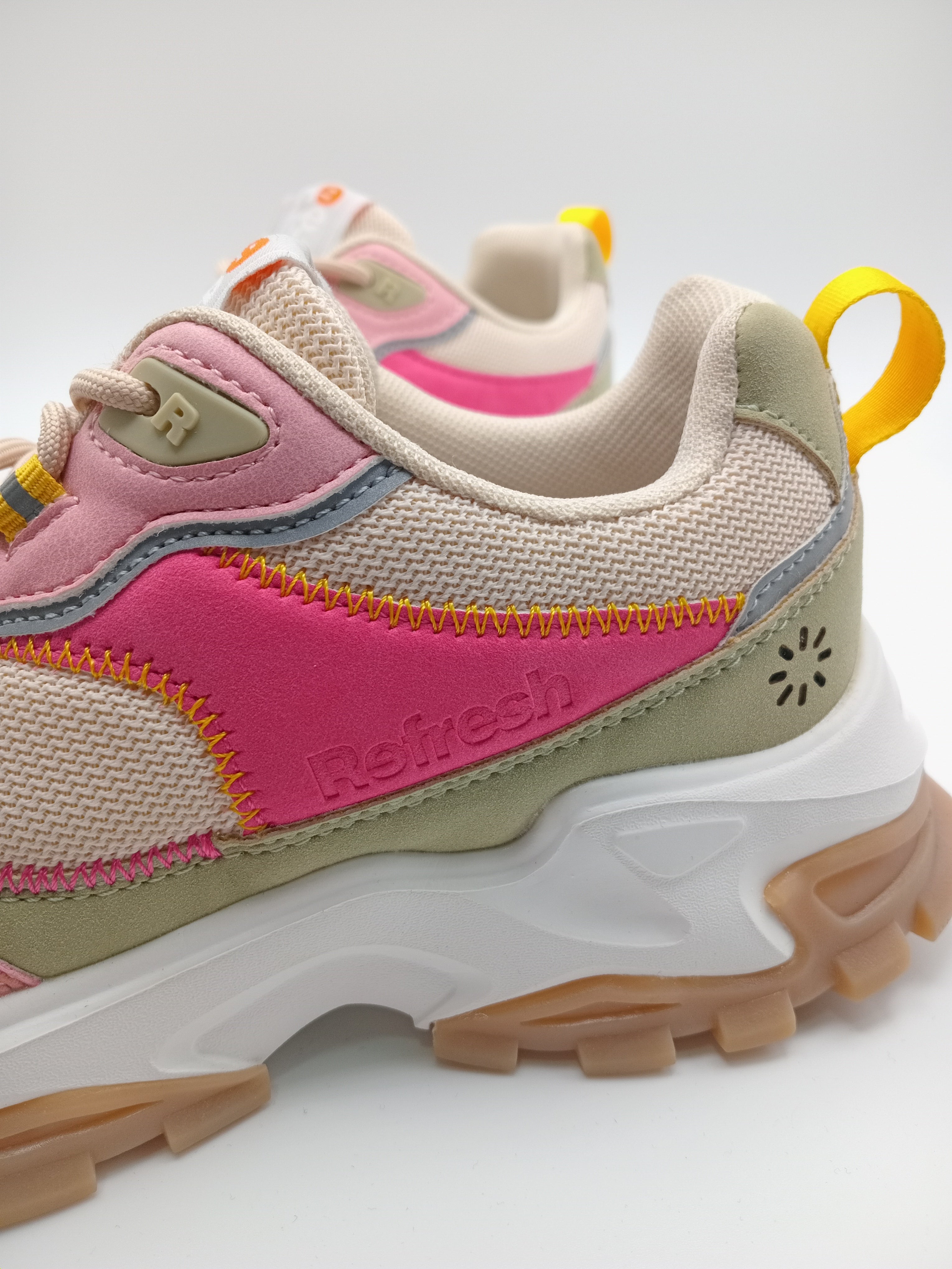 TÊNIS REFRESH ROSA CINZA BRANCO AMARELO TECIDO SPORT