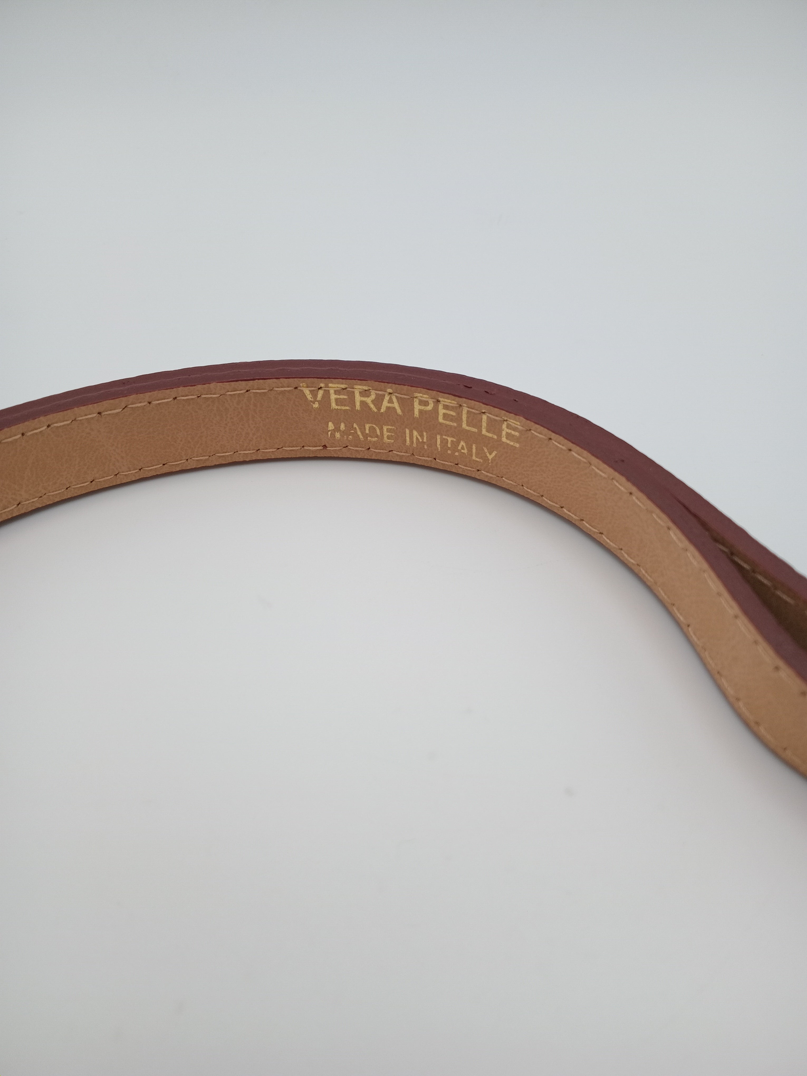 CINTO VERA PELLE BORDO VINHO FIVELA DOURADA REGULADOR COURO